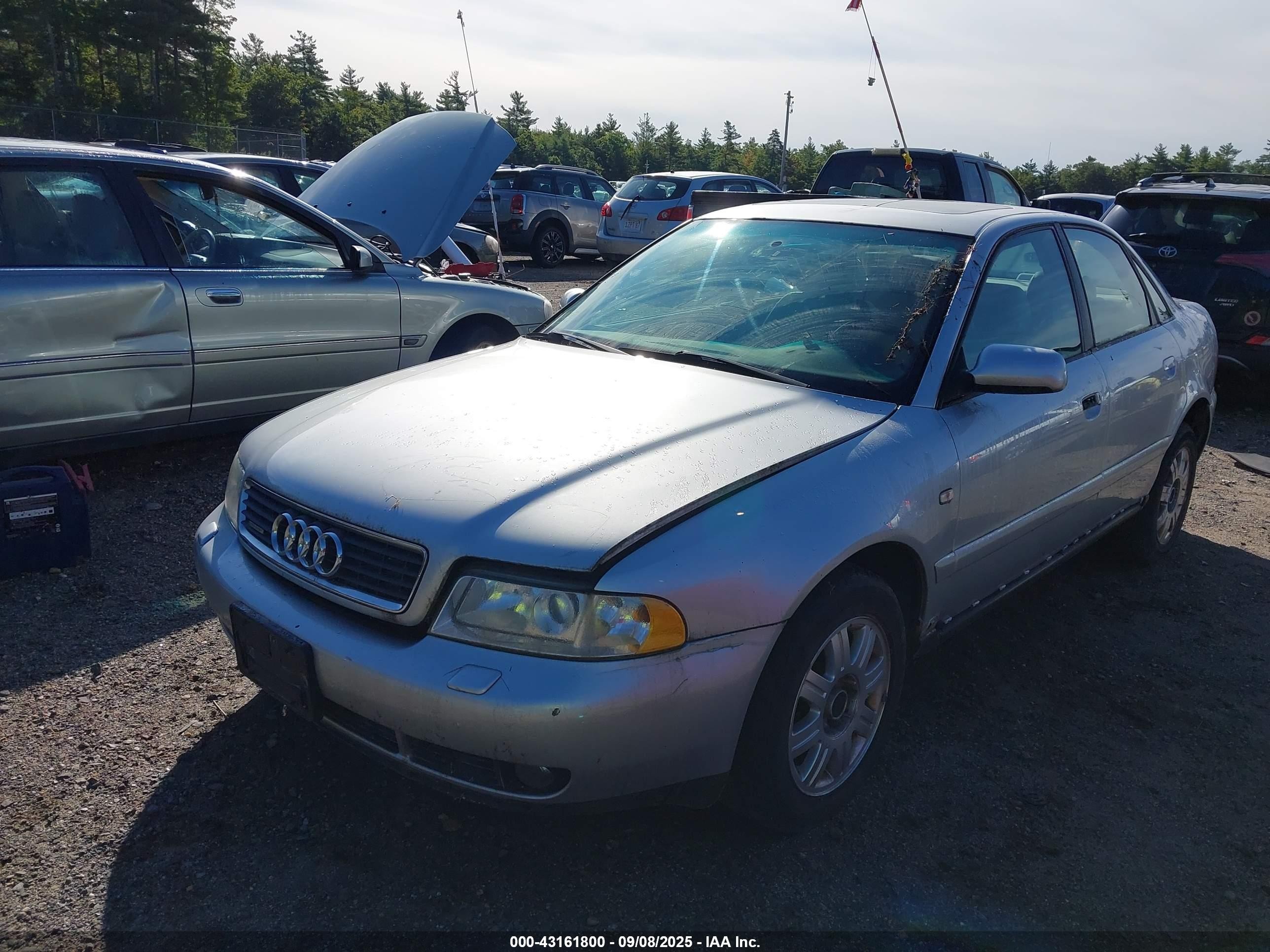 1999 Audi A4 1.8t Quattro Серебряный vin: WAUCB28D4XA307232