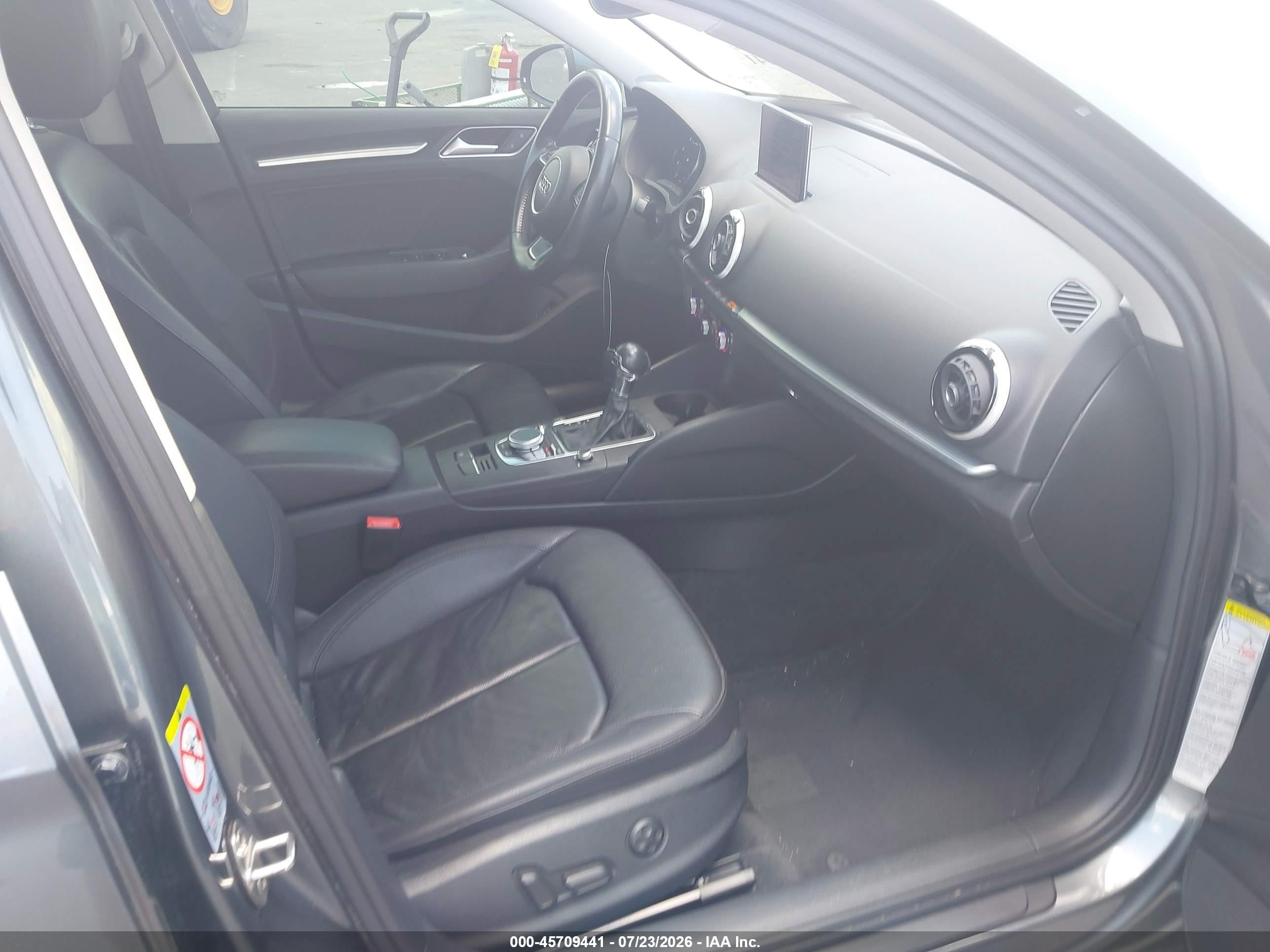 2015 Audi A3 1.8t Premium Gray vin: WAUCCGFF0F1005126