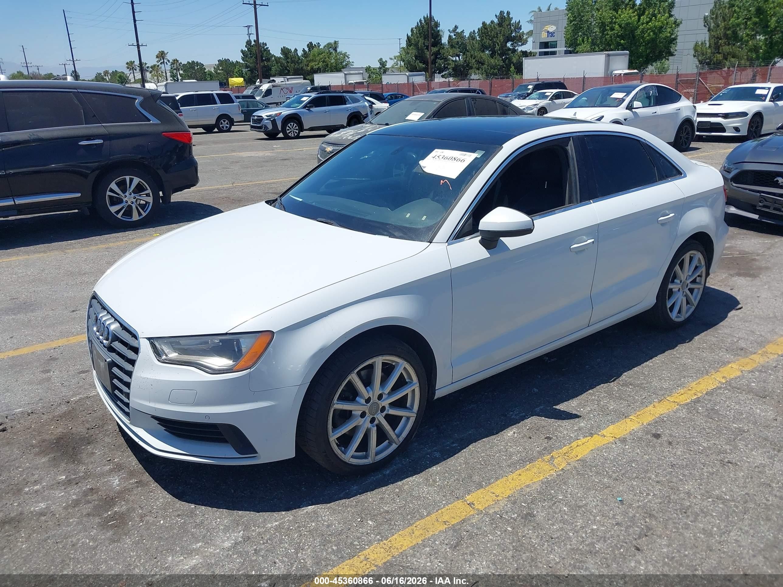 2015 Audi A3 1.8t Premium White vin: WAUCCGFF0F1081509