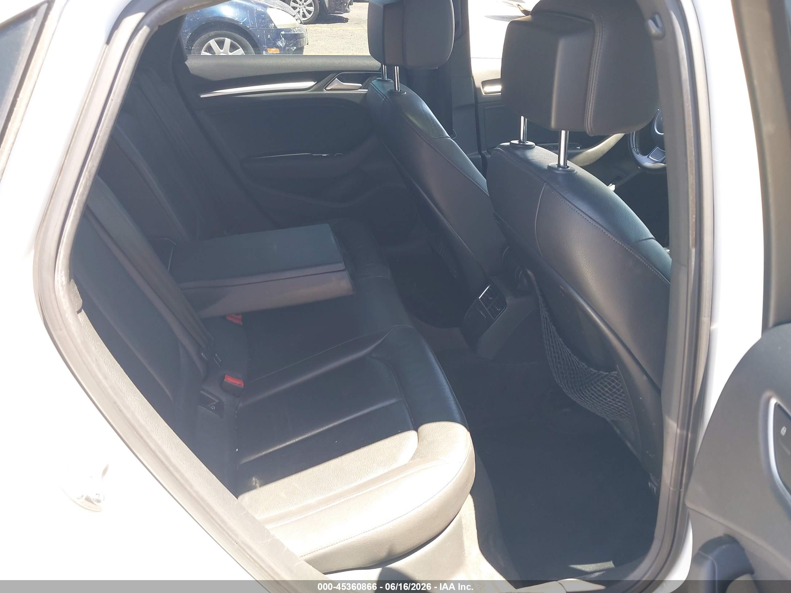 2015 Audi A3 1.8t Premium White vin: WAUCCGFF0F1081509