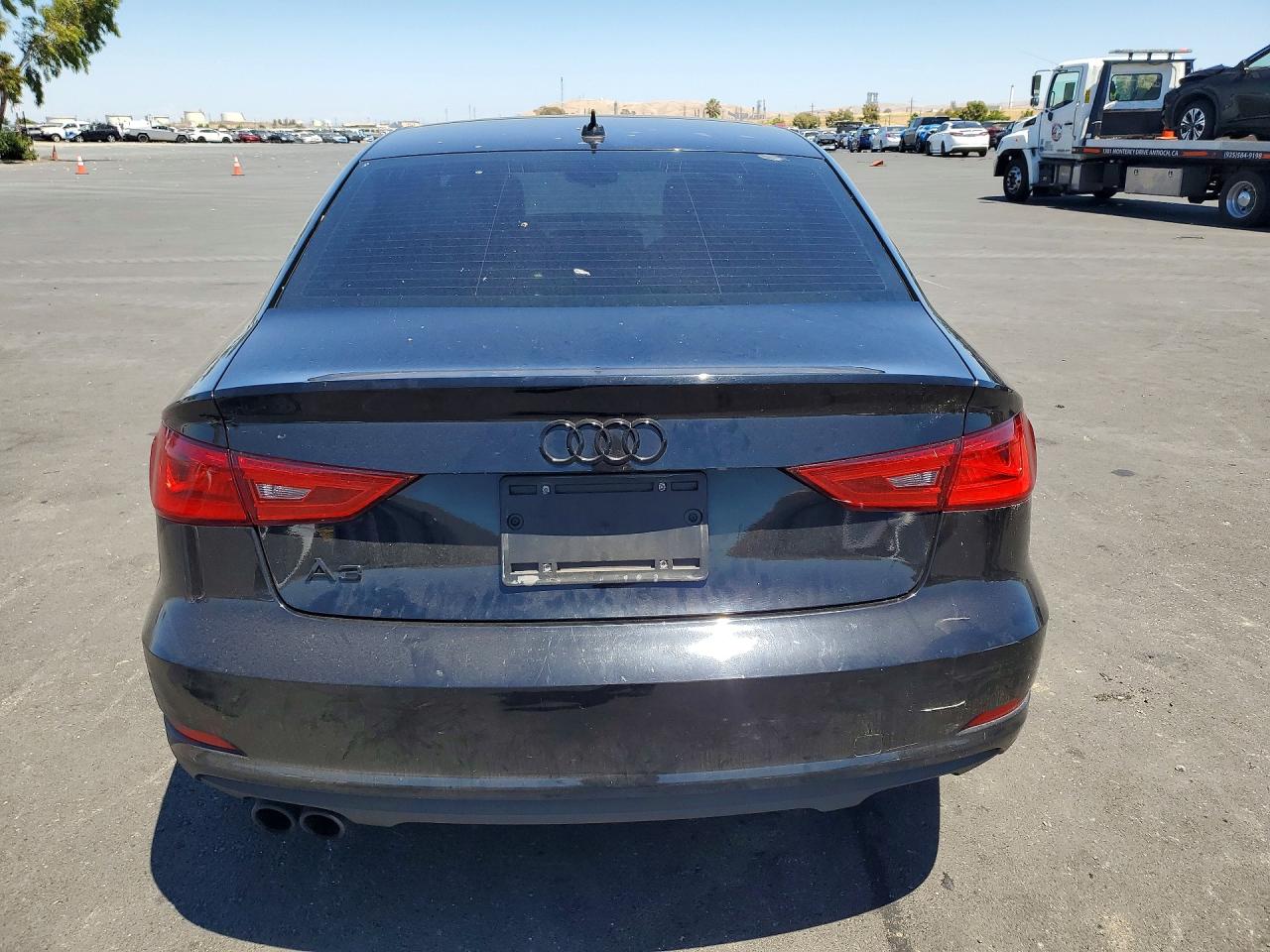 2015 Audi A3 Premium Plus Черный vin: WAUCCGFF2F1006505