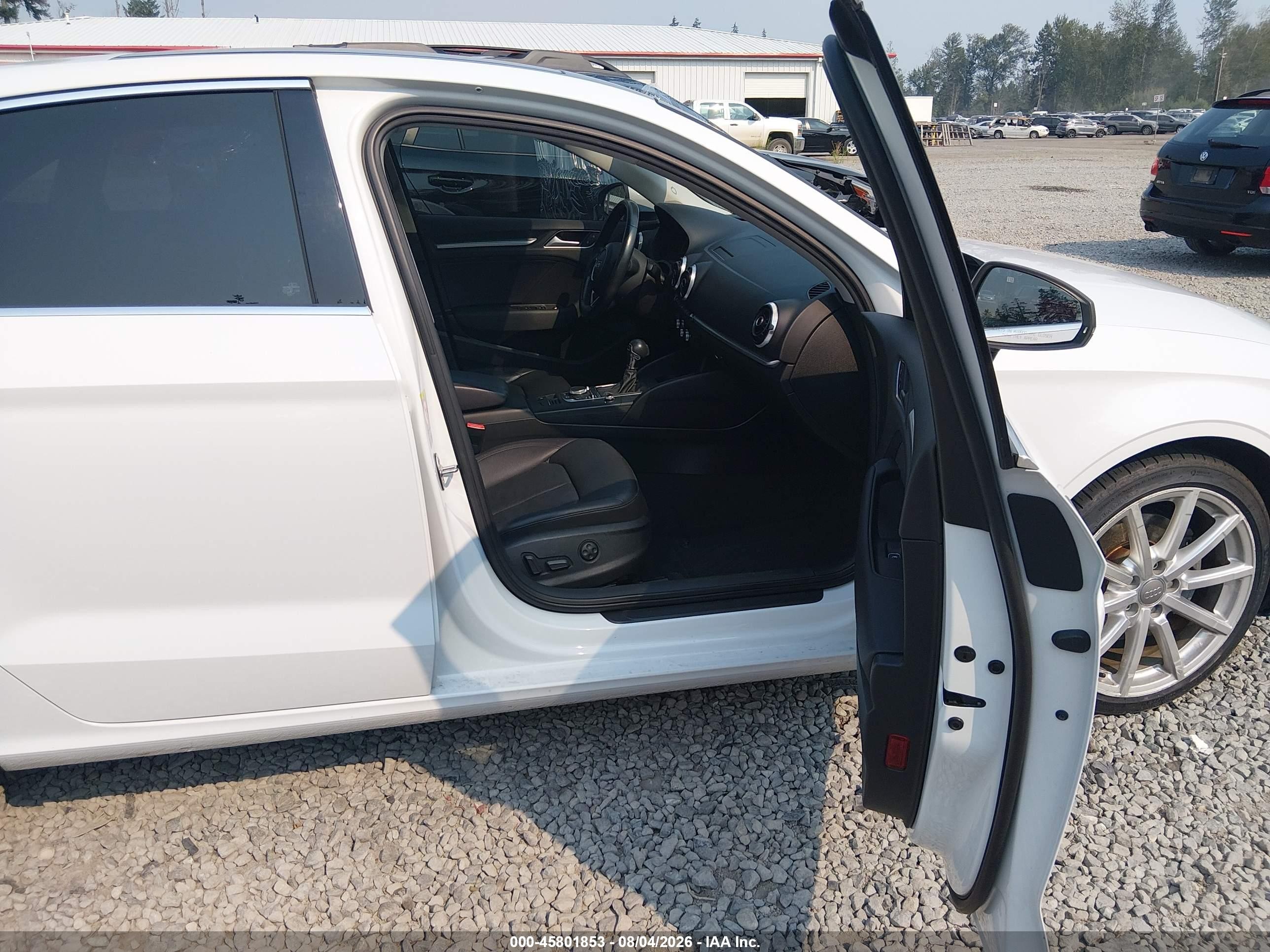 2015 Audi A3 1.8t Premium White vin: WAUCCGFF2F1011560