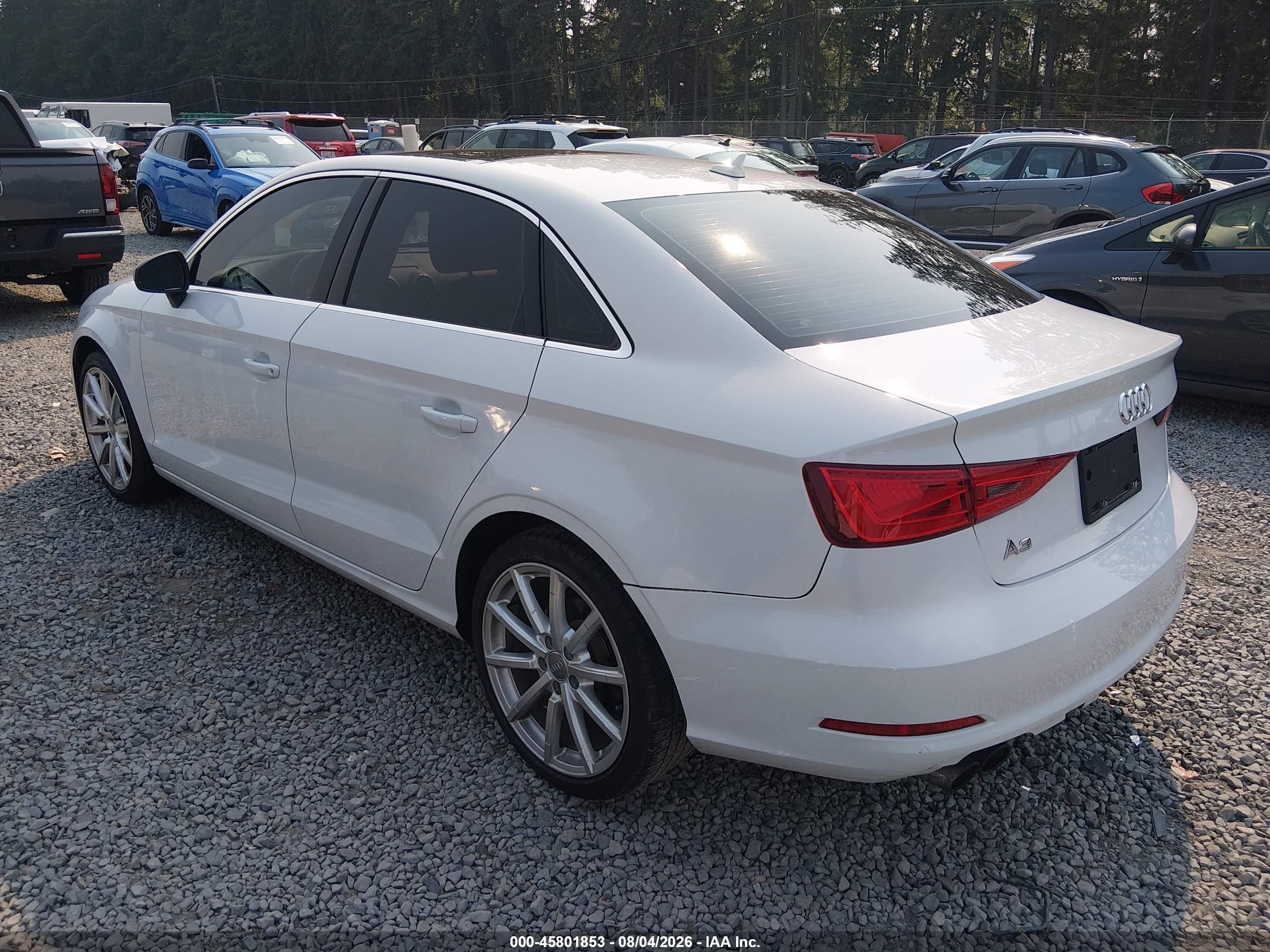 2015 Audi A3 1.8t Premium White vin: WAUCCGFF2F1011560