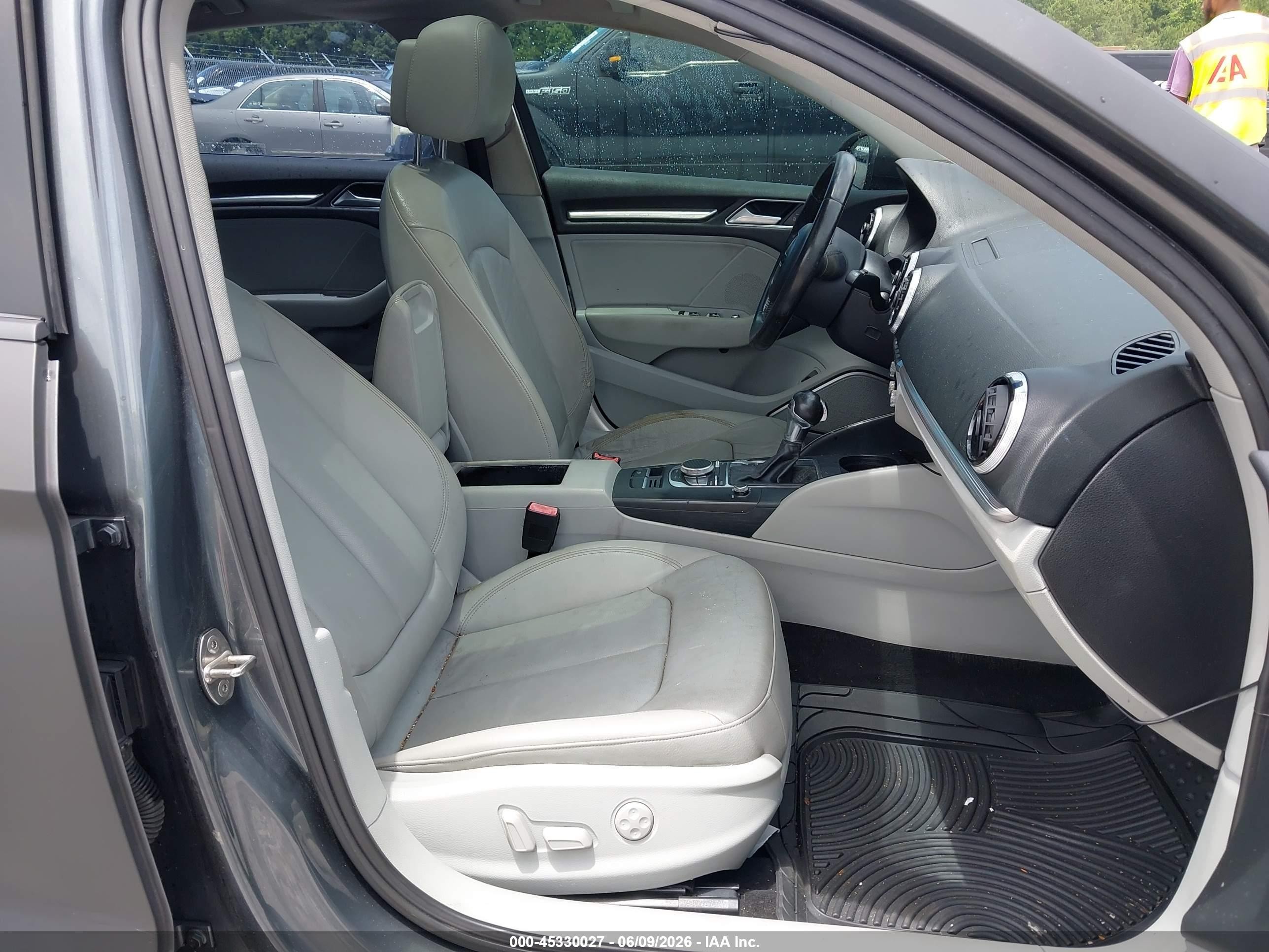 2015 Audi A3 1.8t Premium Black vin: WAUCCGFF4F1031941