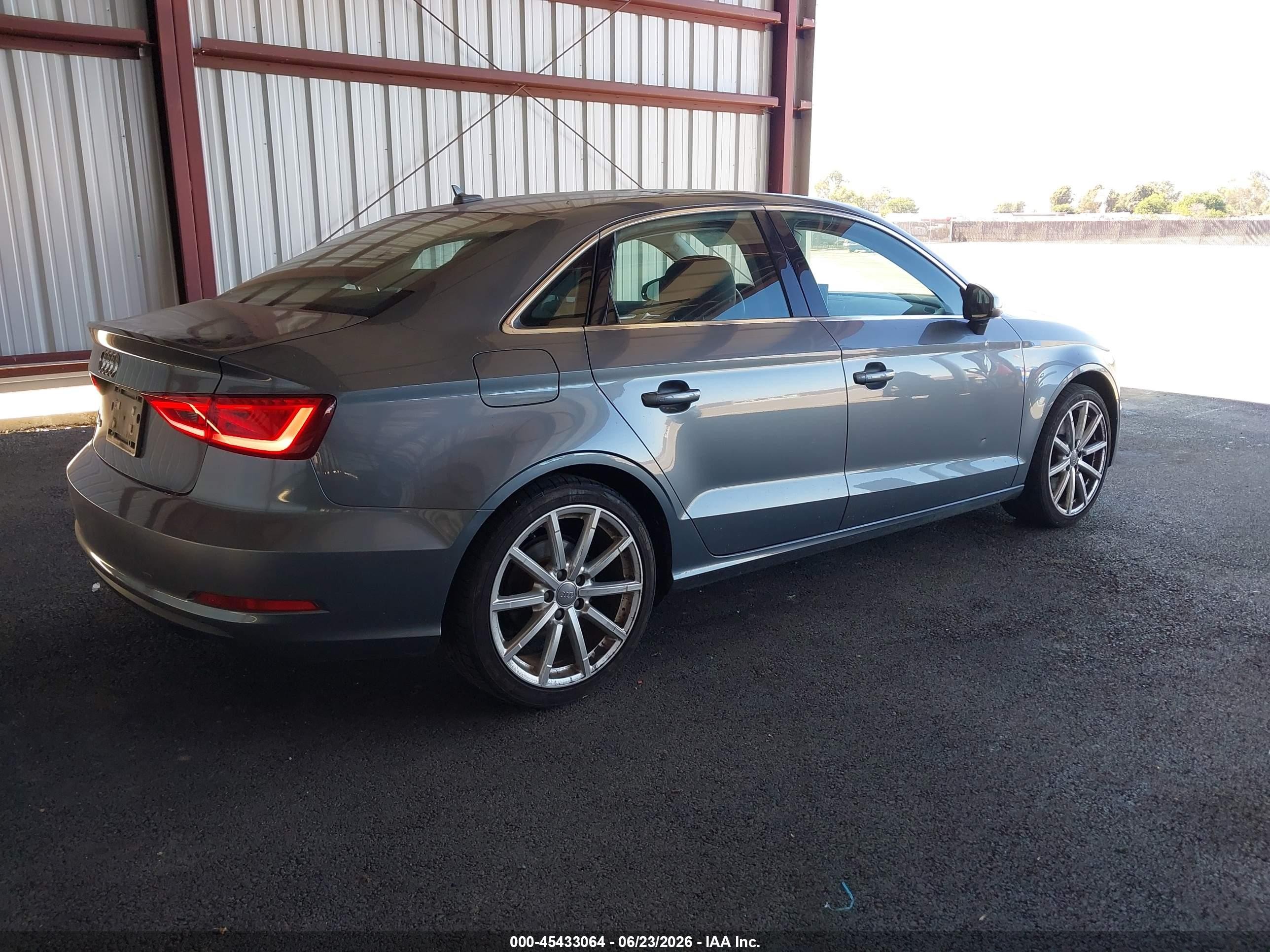 2015 Audi A3 1.8t Premium Gray vin: WAUCCGFFXF1001343