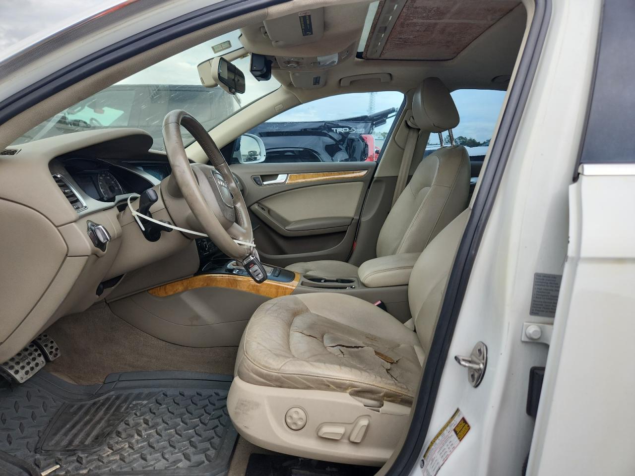 2009 Audi A4 Premium White vin: WAUCF78K49N076392