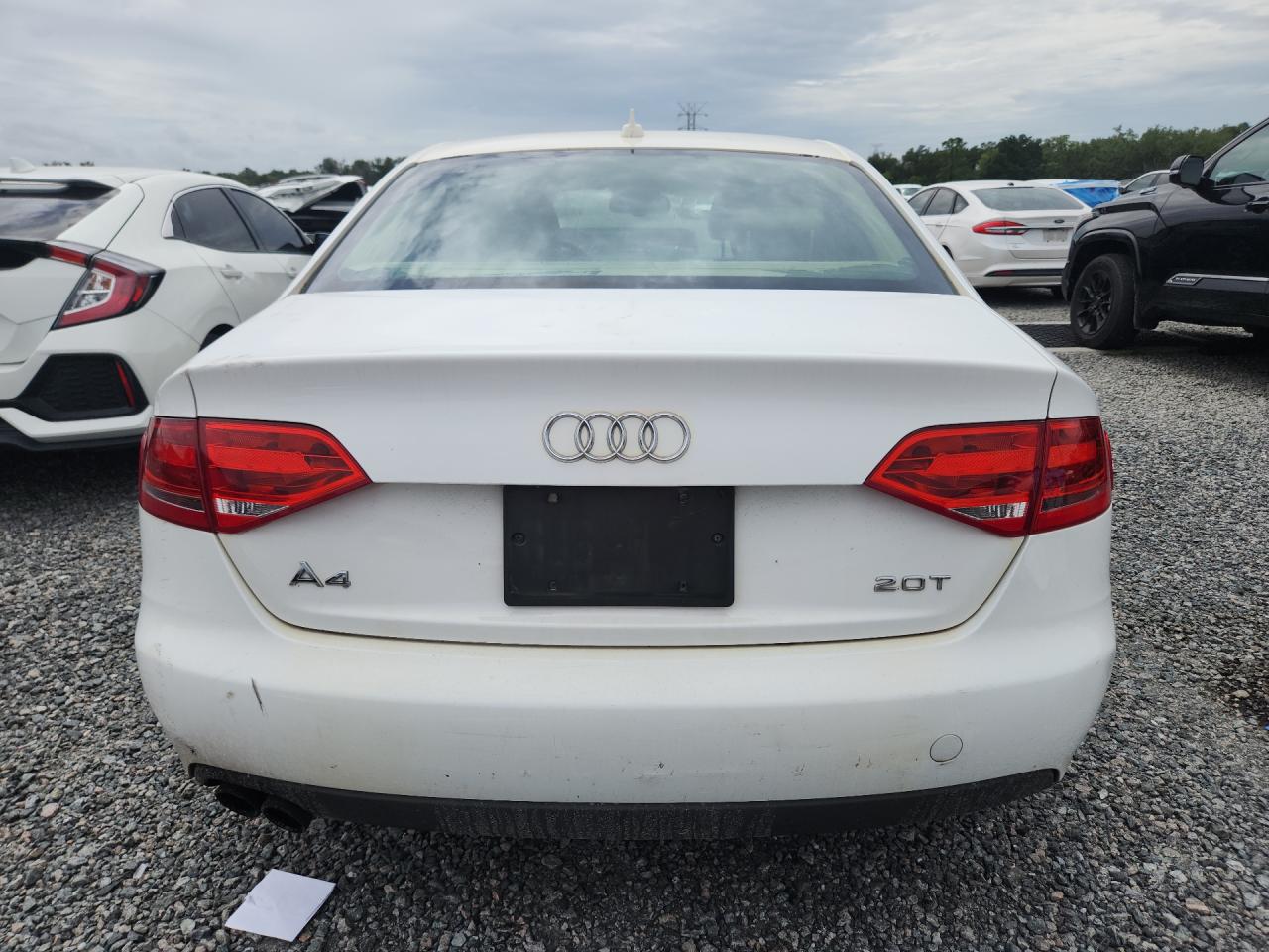 2009 Audi A4 Premium White vin: WAUCF78K49N076392