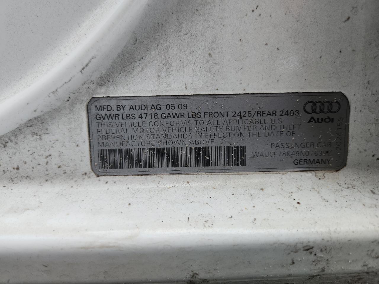 2009 Audi A4 Premium White vin: WAUCF78K49N076392