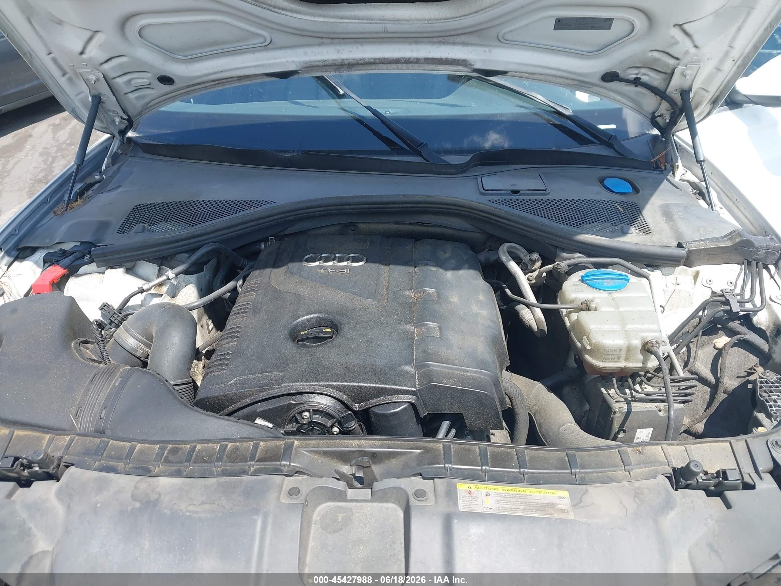 2015 Audi A6 2.0t Premium Белый vin: WAUCFAFC6FN034116