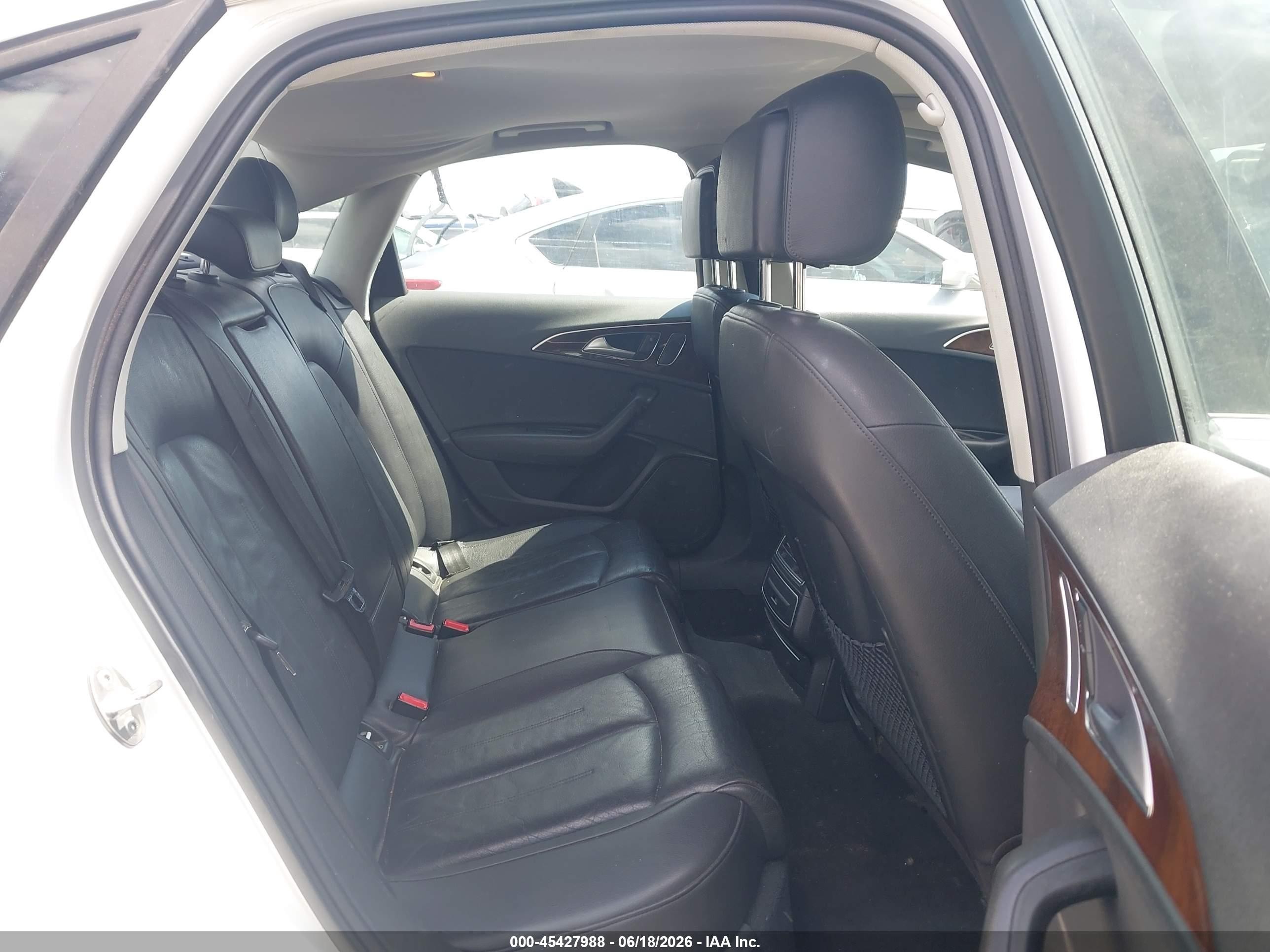 2015 Audi A6 2.0t Premium Белый vin: WAUCFAFC6FN034116