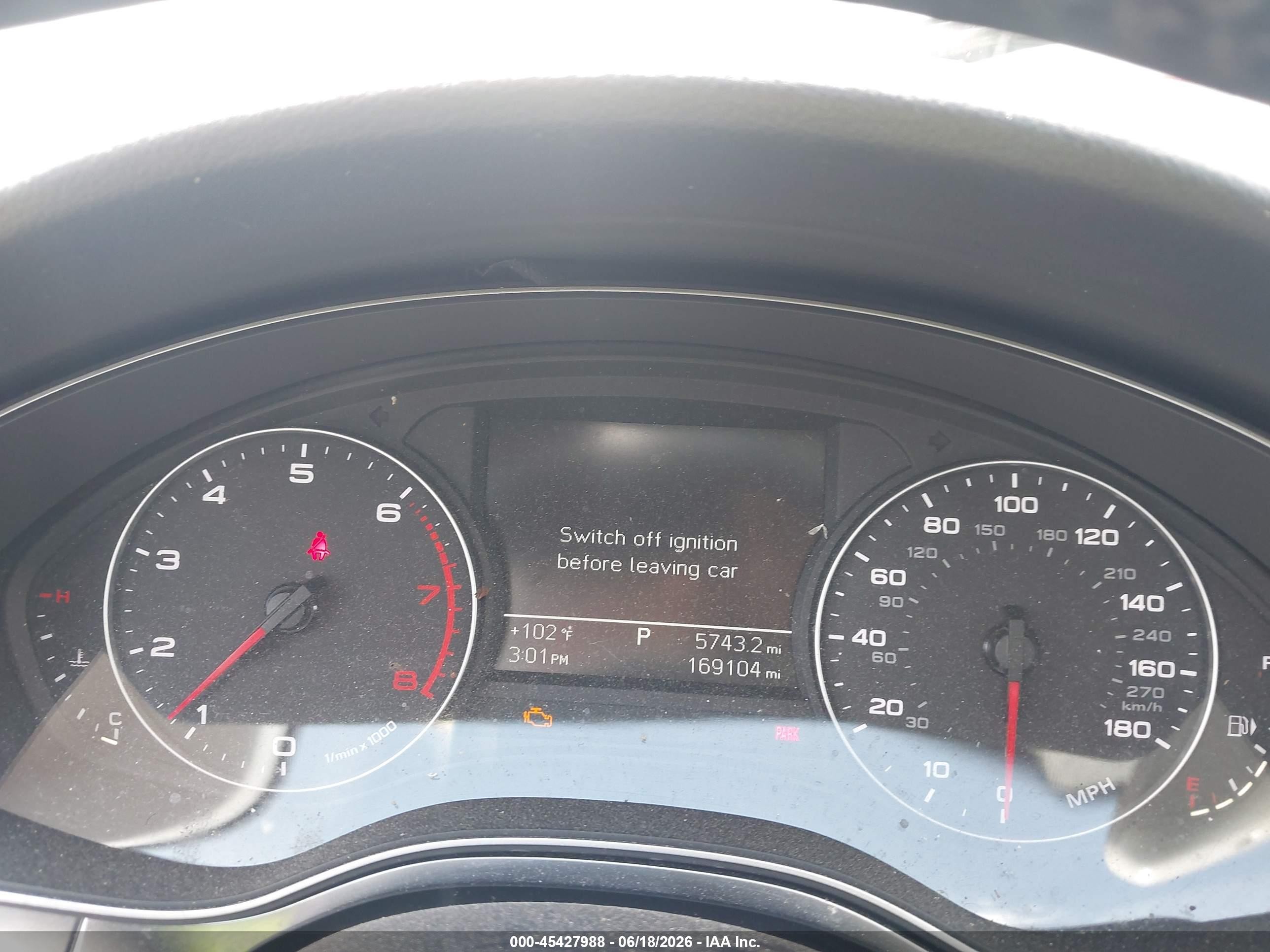 2015 Audi A6 2.0t Premium Белый vin: WAUCFAFC6FN034116