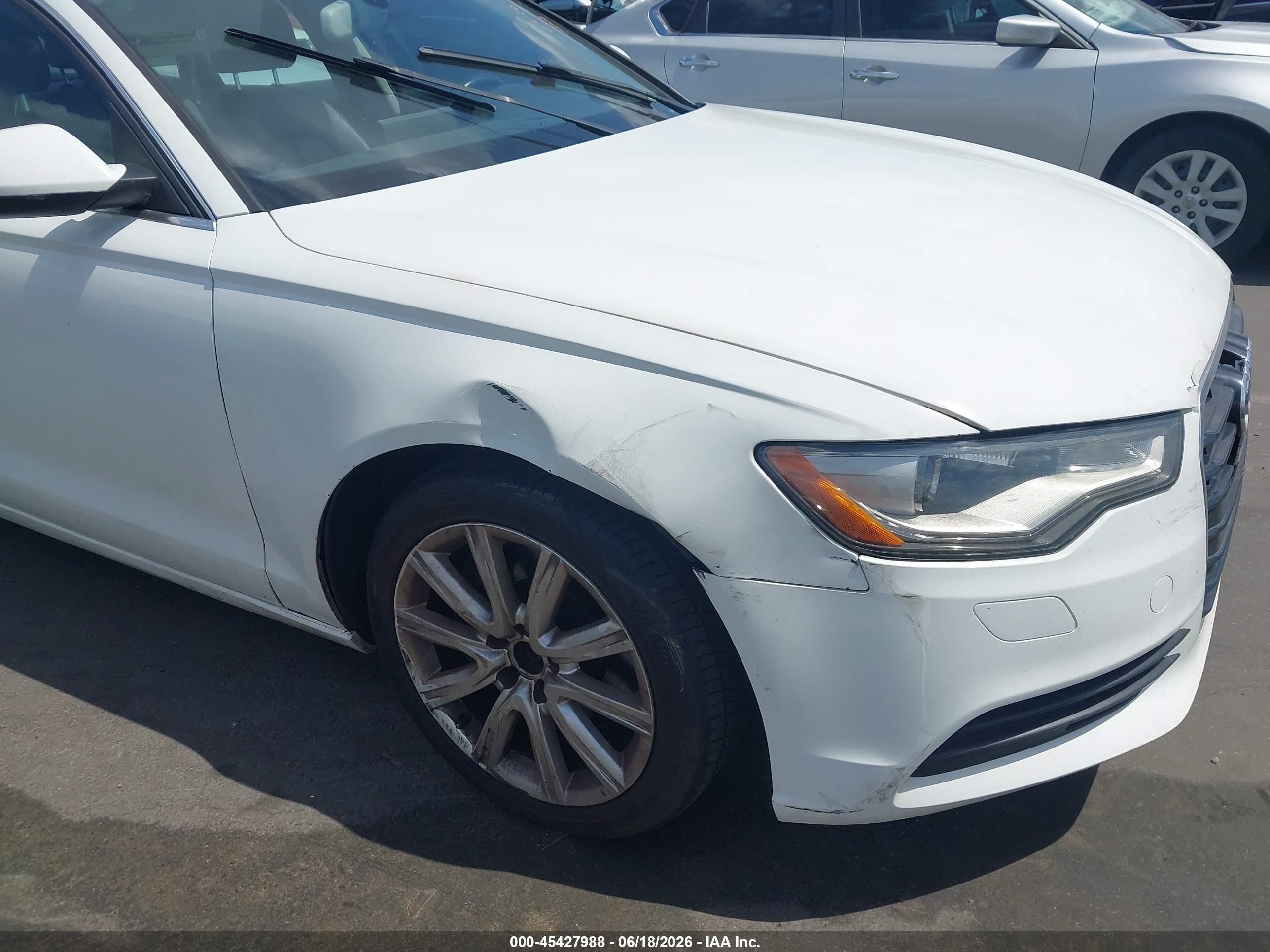 2015 Audi A6 2.0t Premium Белый vin: WAUCFAFC6FN034116