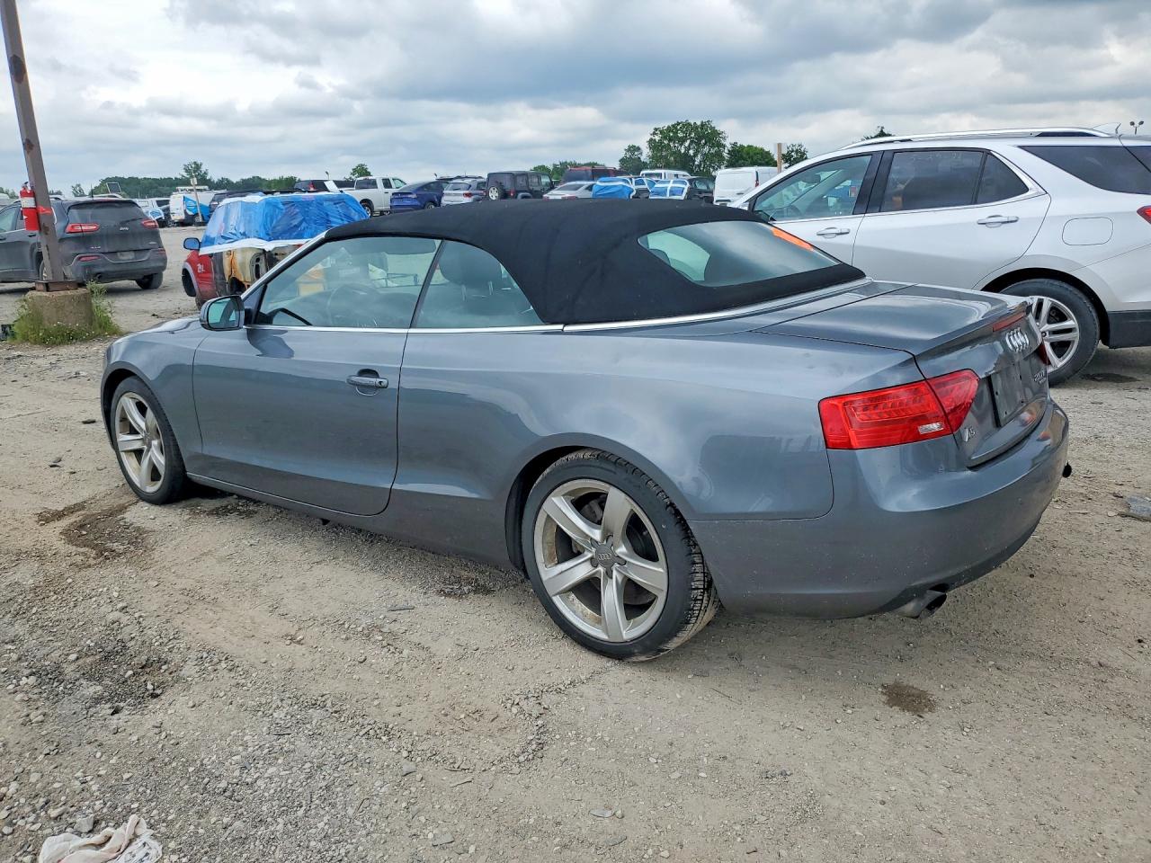2014 Audi A5 Premium Gray vin: WAUCFAFH4EN005076