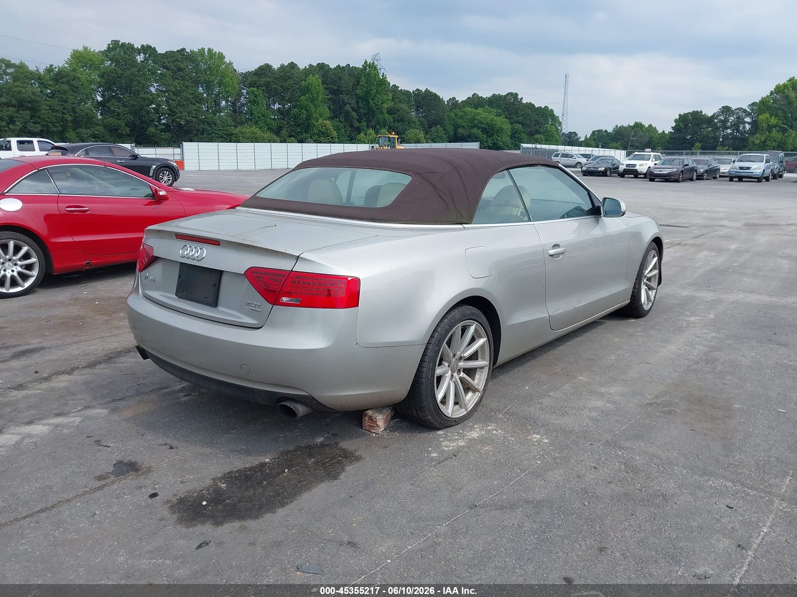 2015 Audi A5 2.0t Premium Silver vin: WAUCFAFH6FN003699