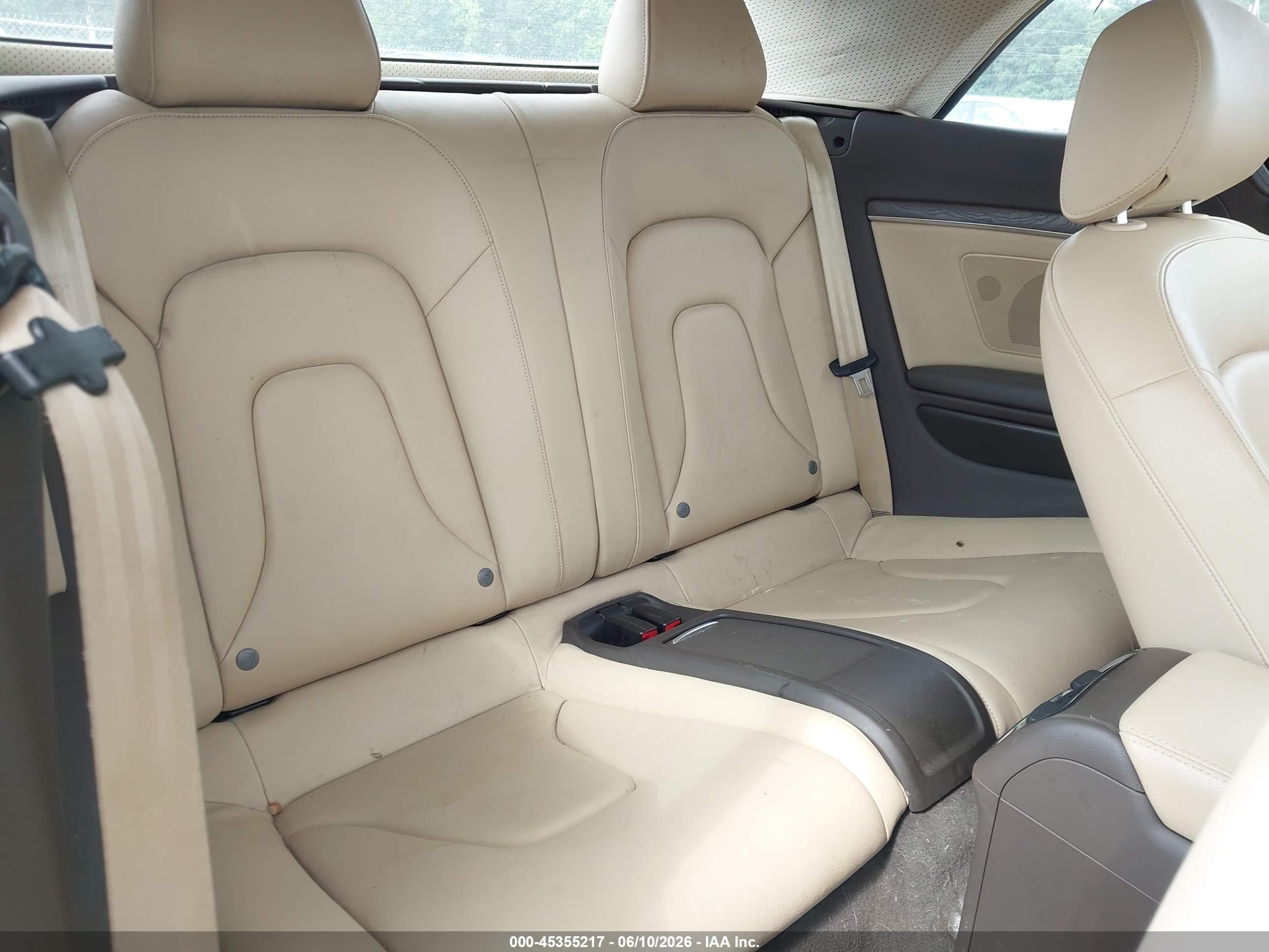2015 Audi A5 2.0t Premium Silver vin: WAUCFAFH6FN003699