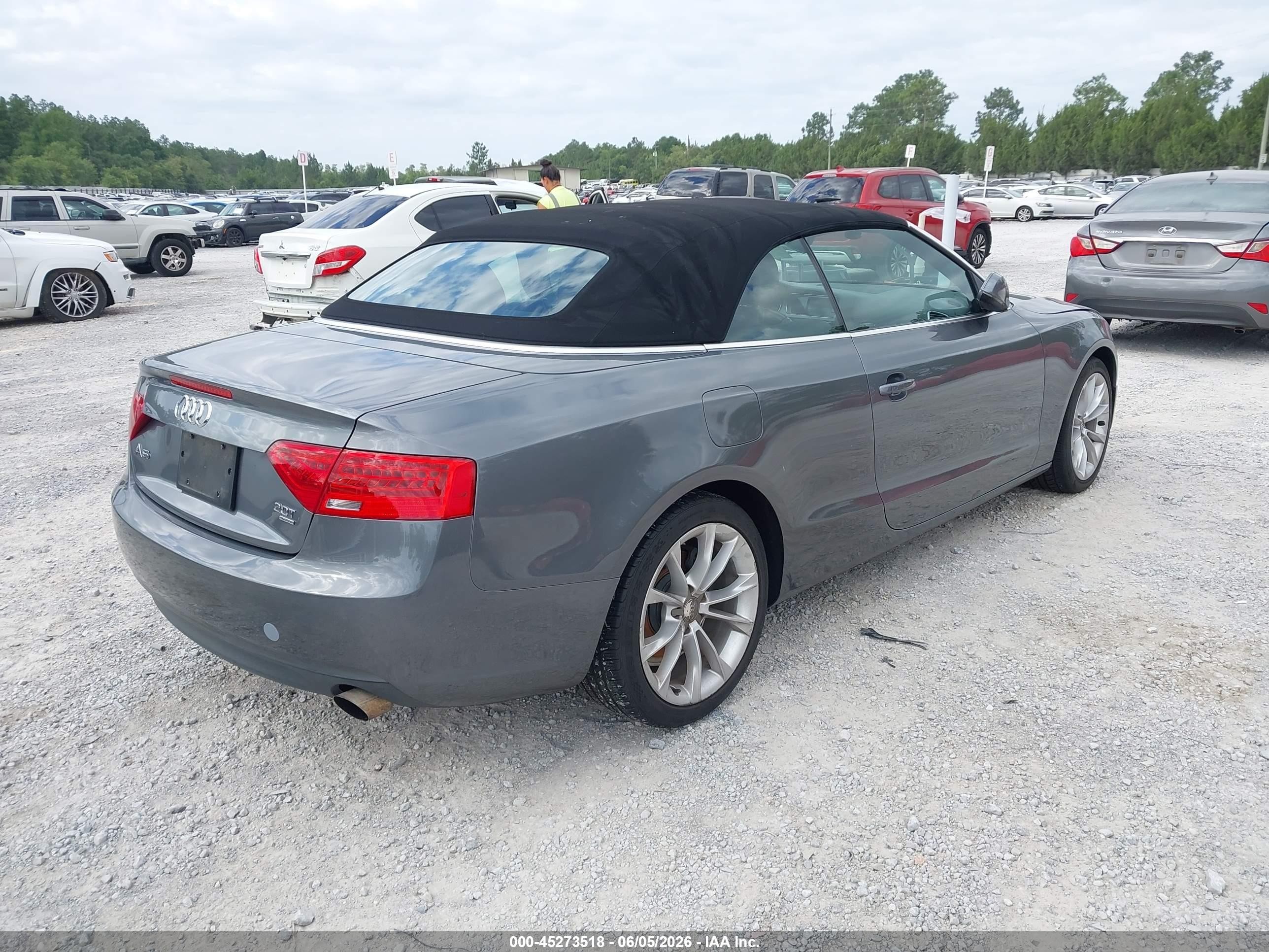 2013 Audi A5 2.0t Premium Gray vin: WAUCFAFH9DN004715