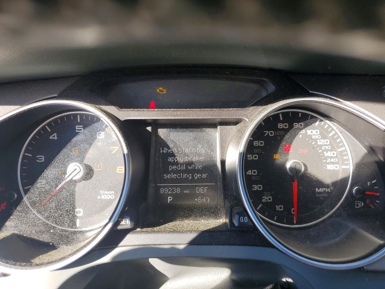 2013 Audi A5 Premium Черный vin: WAUCFAFH9DN005721