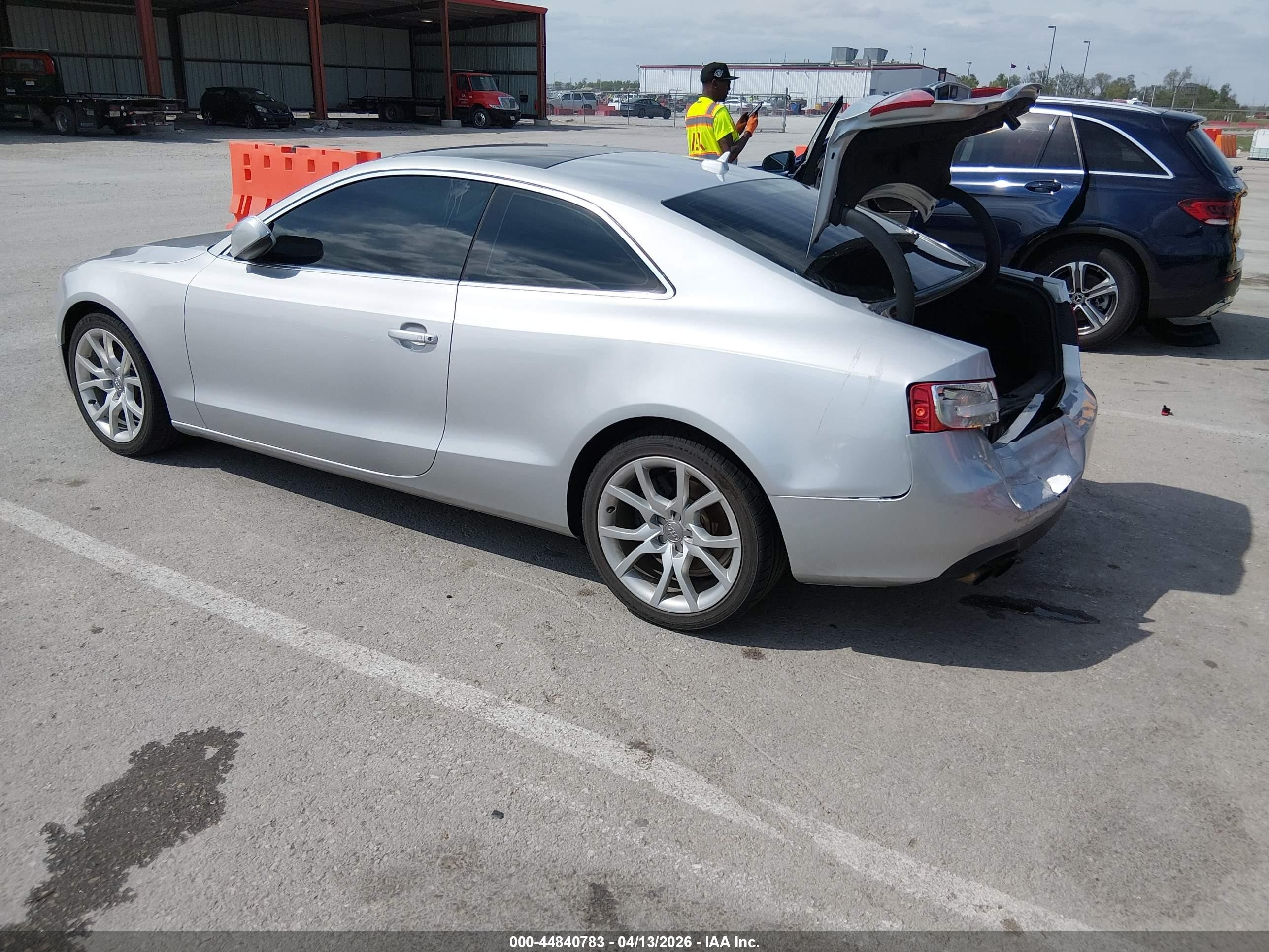 2012 Audi A5 2.0t Premium Silver vin: WAUCFAFR0CA002849