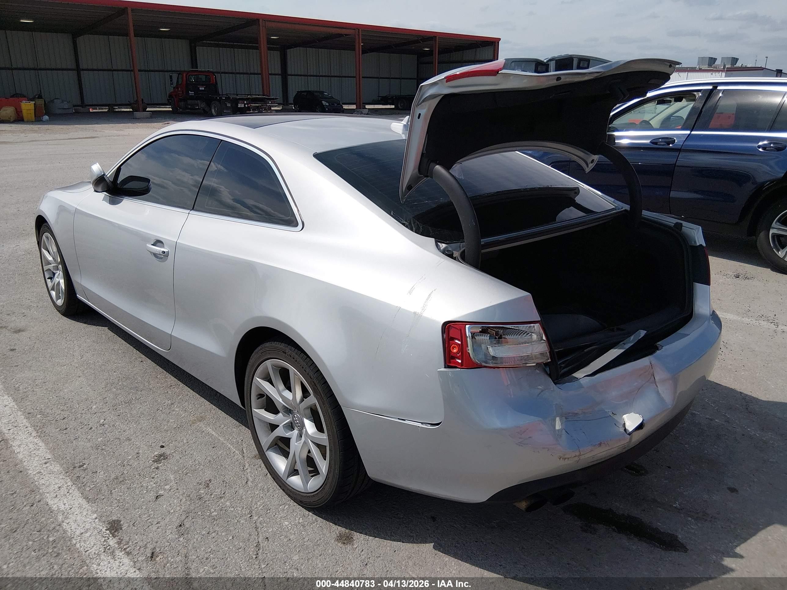 2012 Audi A5 2.0t Premium Silver vin: WAUCFAFR0CA002849