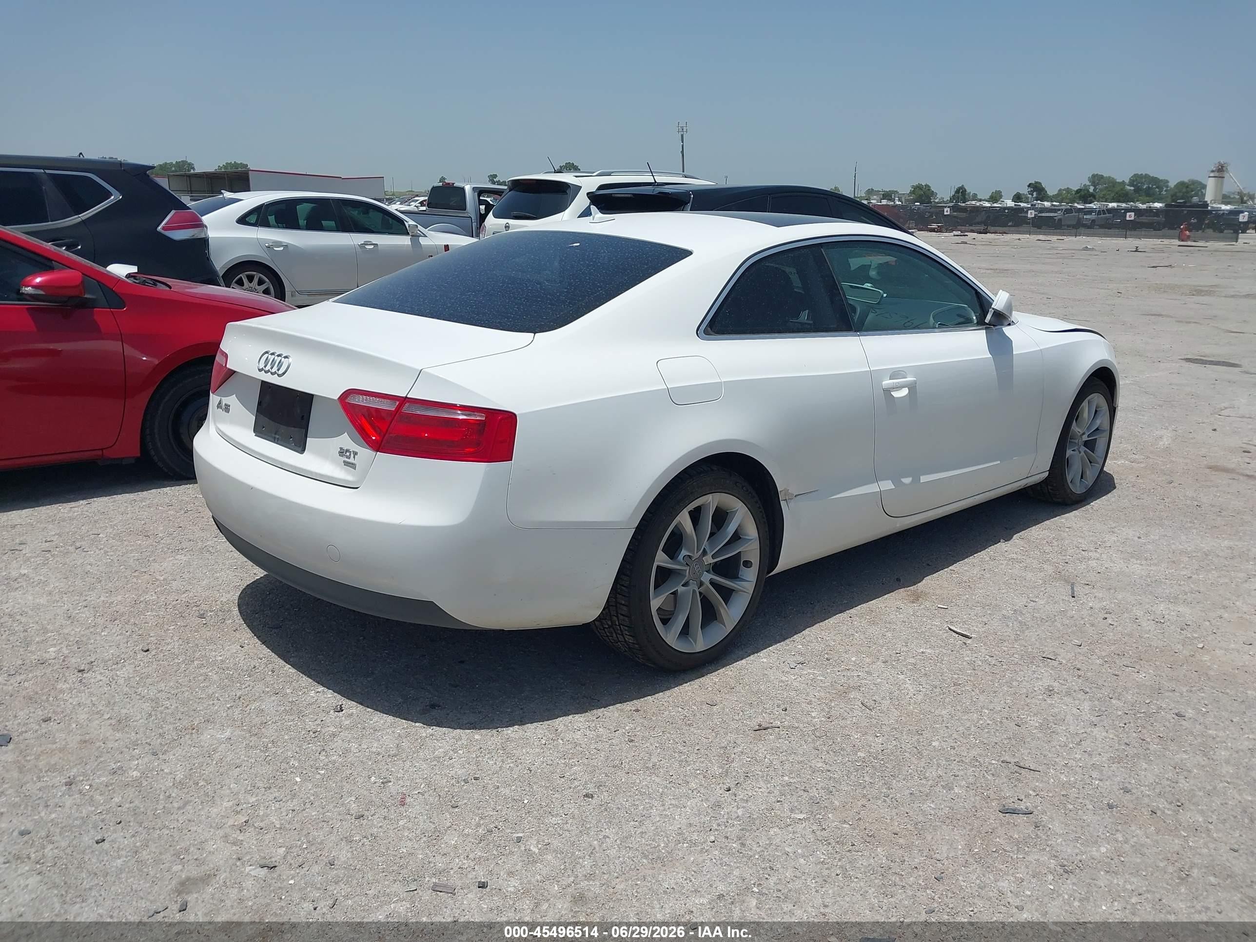 2014 Audi A5 2.0t Premium White vin: WAUCFAFR0EA004281