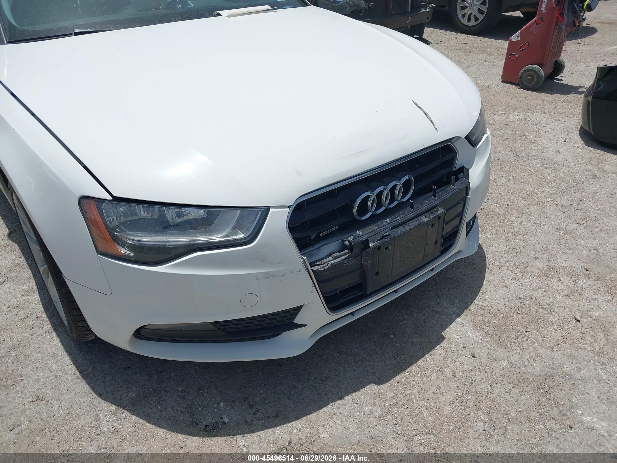 2014 Audi A5 2.0t Premium White vin: WAUCFAFR0EA004281