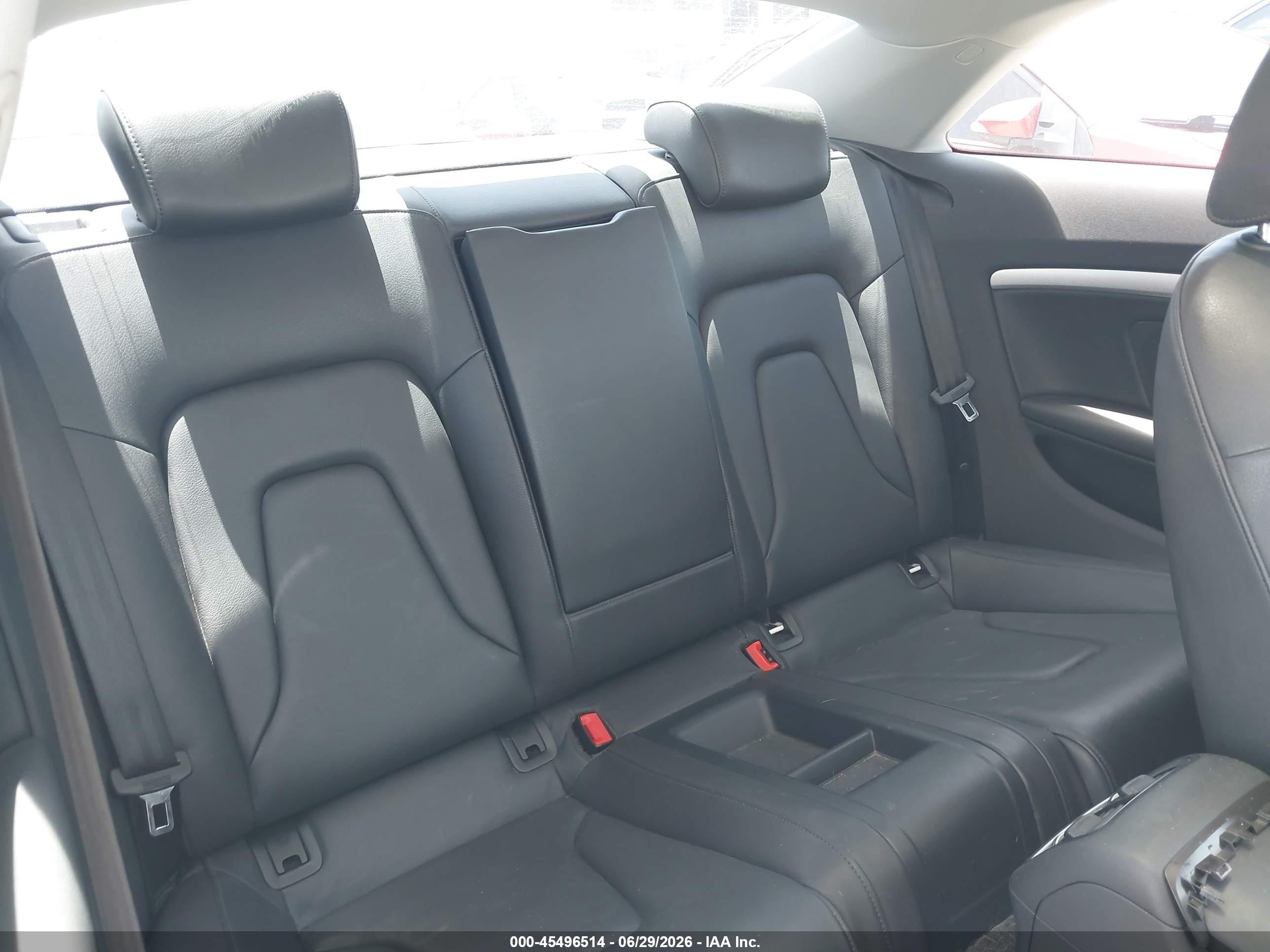 2014 Audi A5 2.0t Premium White vin: WAUCFAFR0EA004281