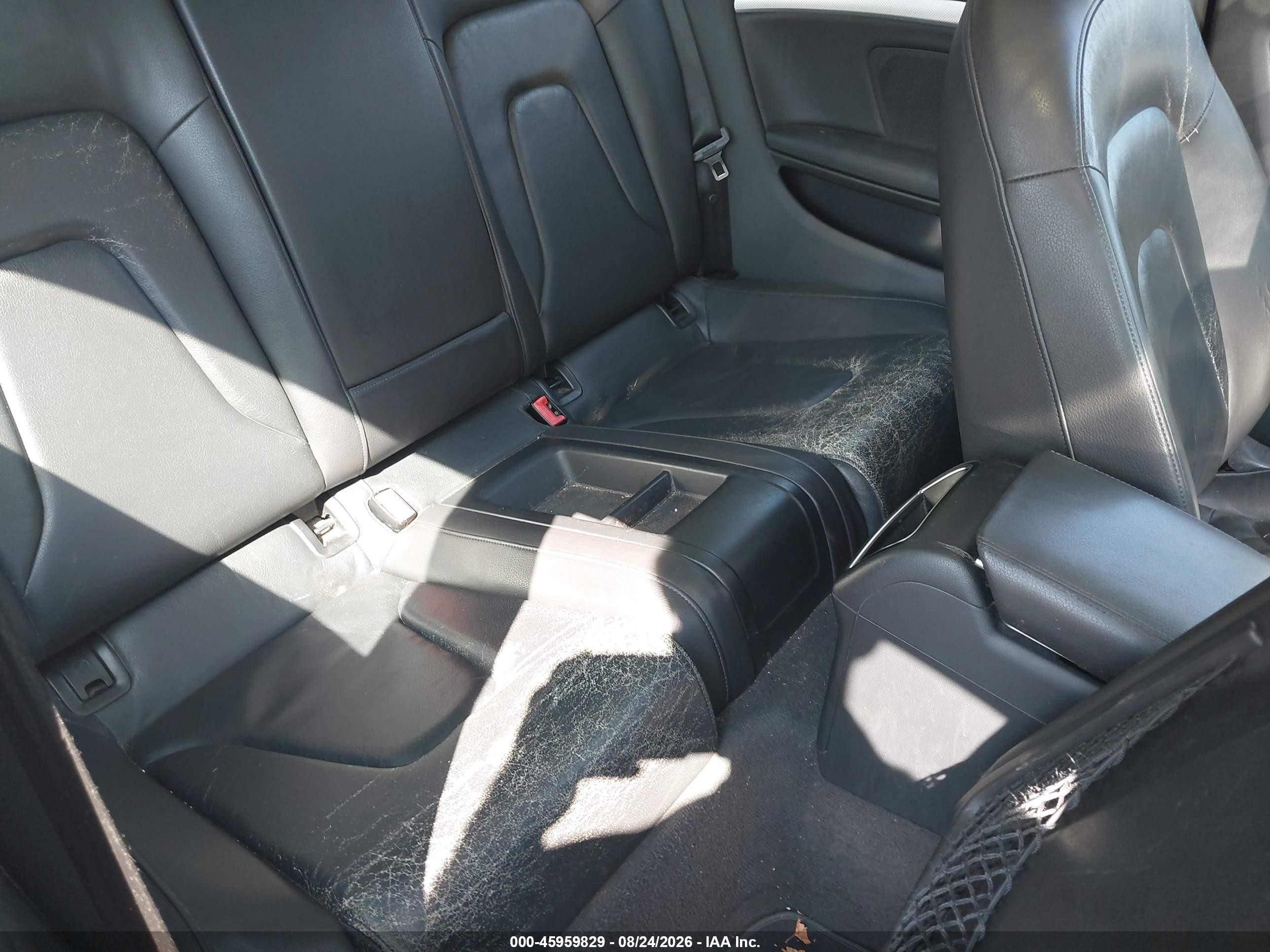 2011 Audi A5 Premium Gray vin: WAUCFAFR1BA030268