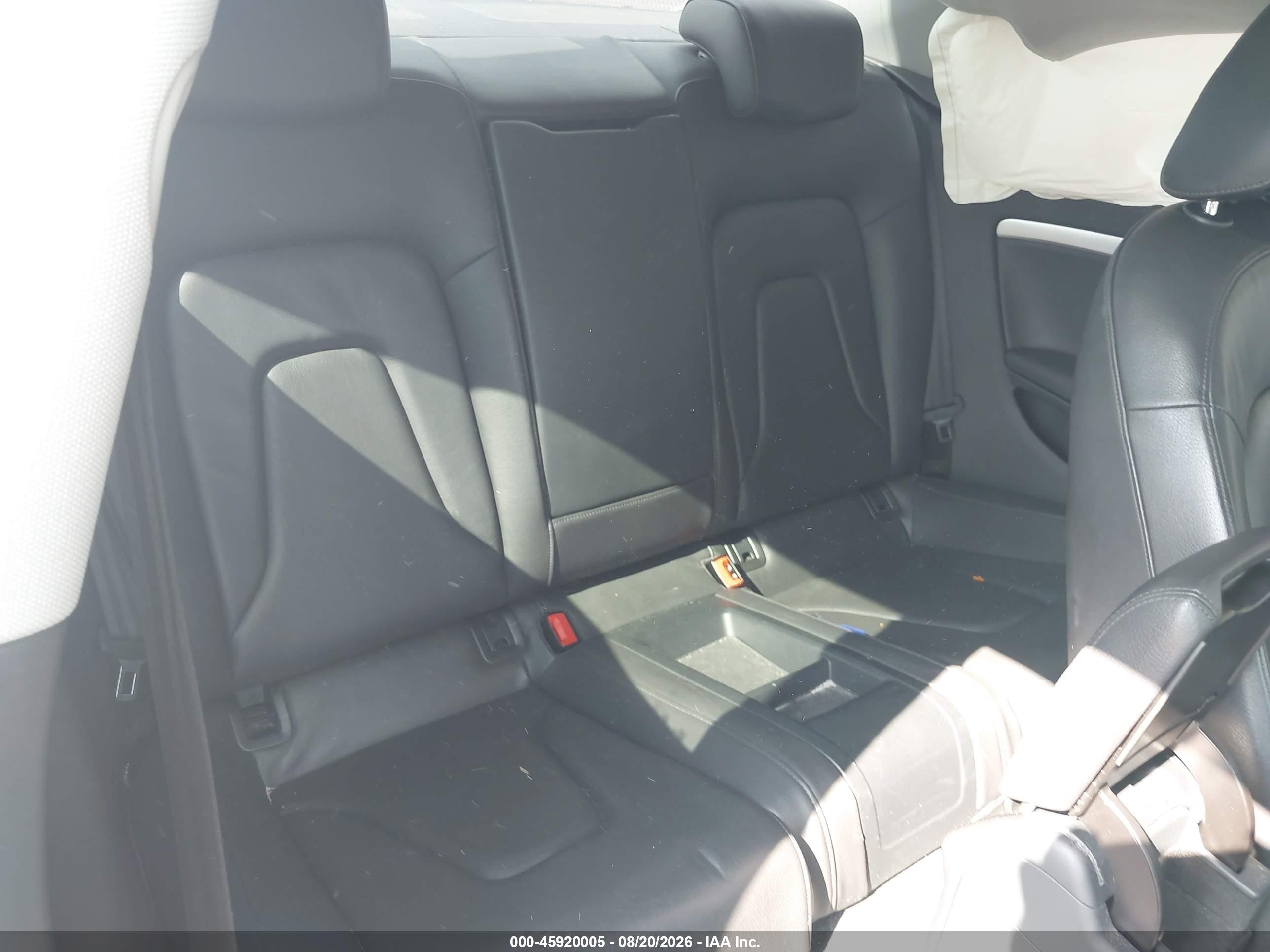 2014 Audi A5 2.0t Premium Черный vin: WAUCFAFR1EA002216