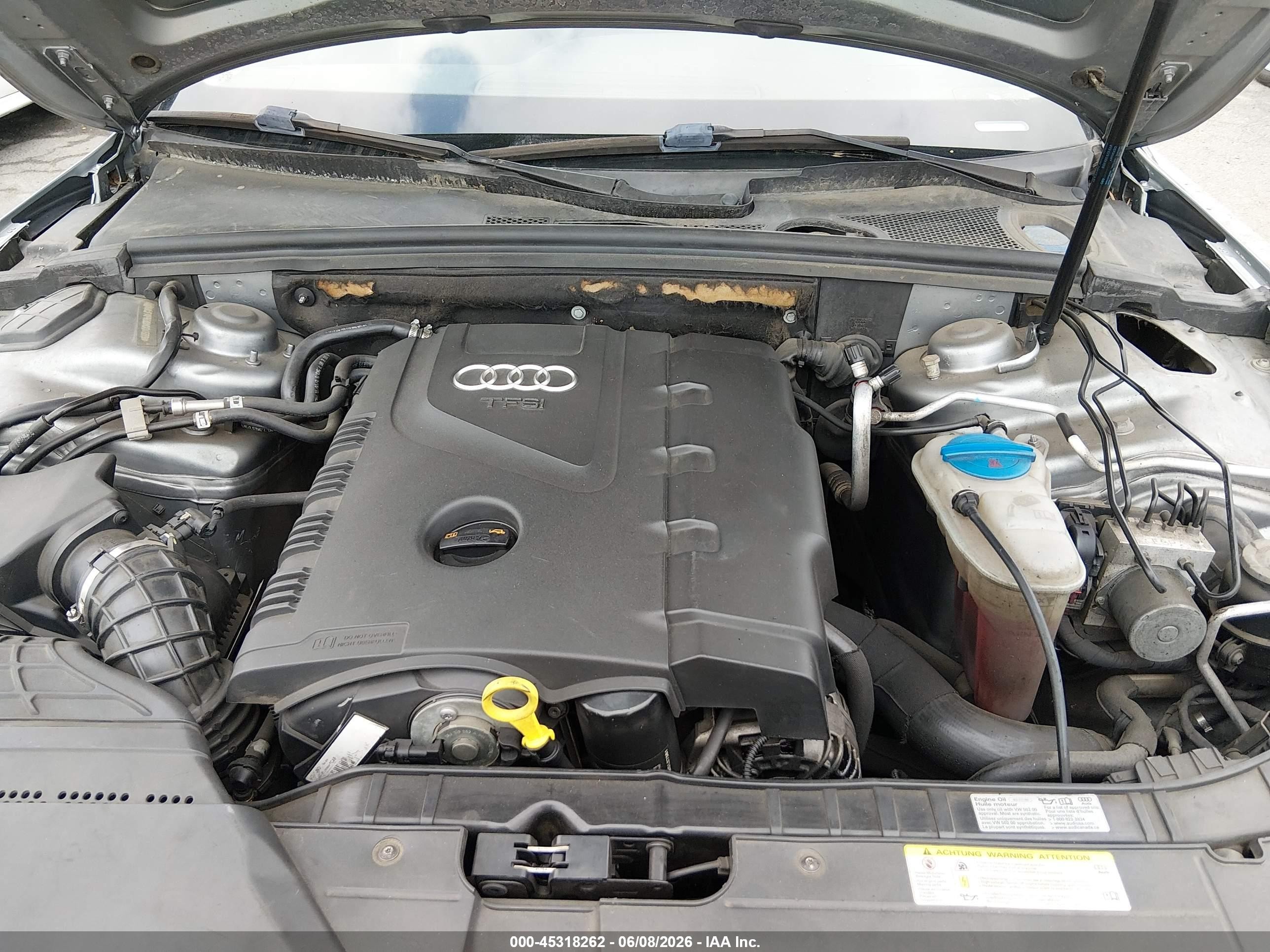 2011 Audi A5 2.0t Premium Серебряный vin: WAUCFAFR3BA004559