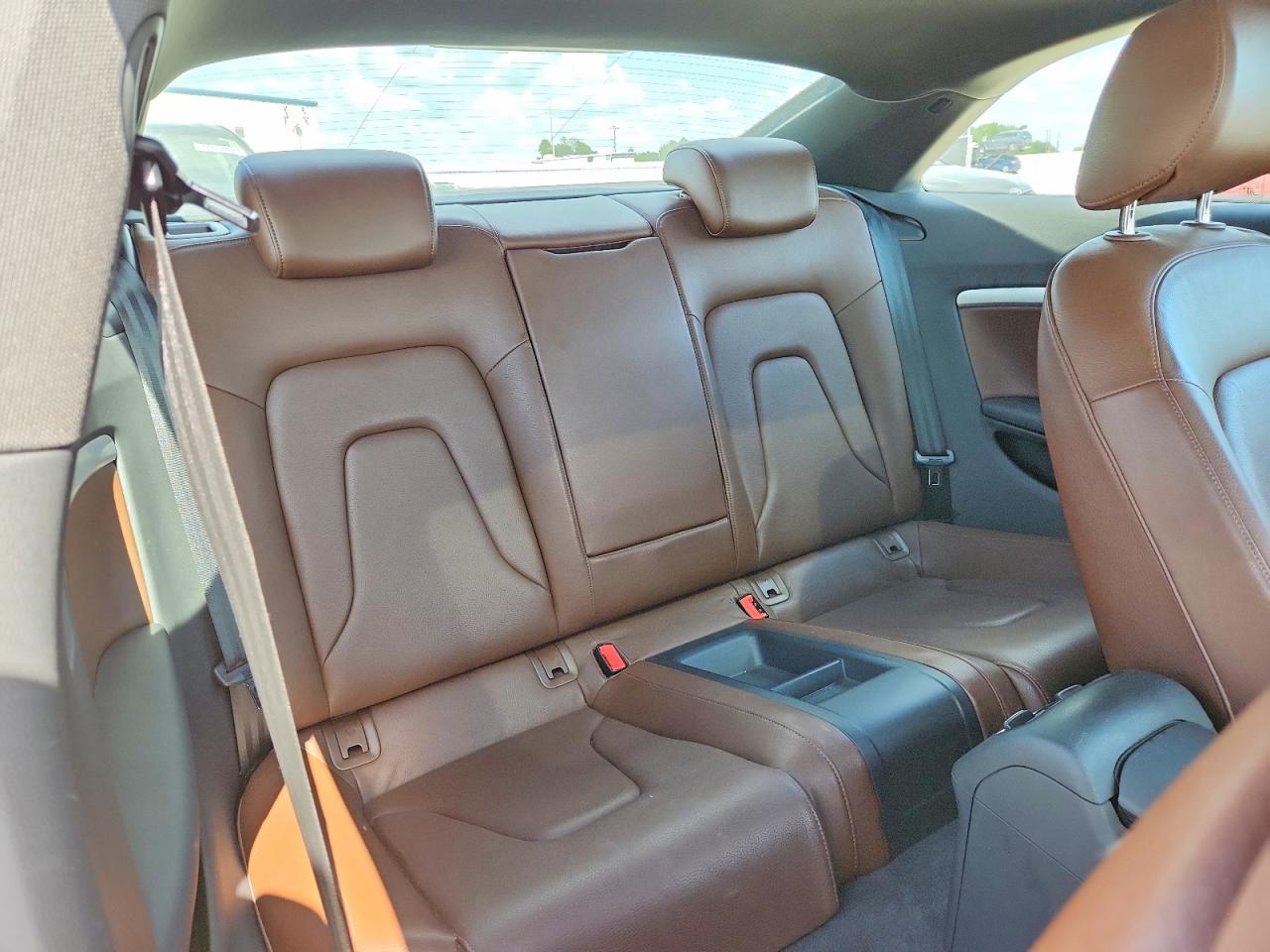 2014 Audi A5 Premium Серый vin: WAUCFAFR3EA031202