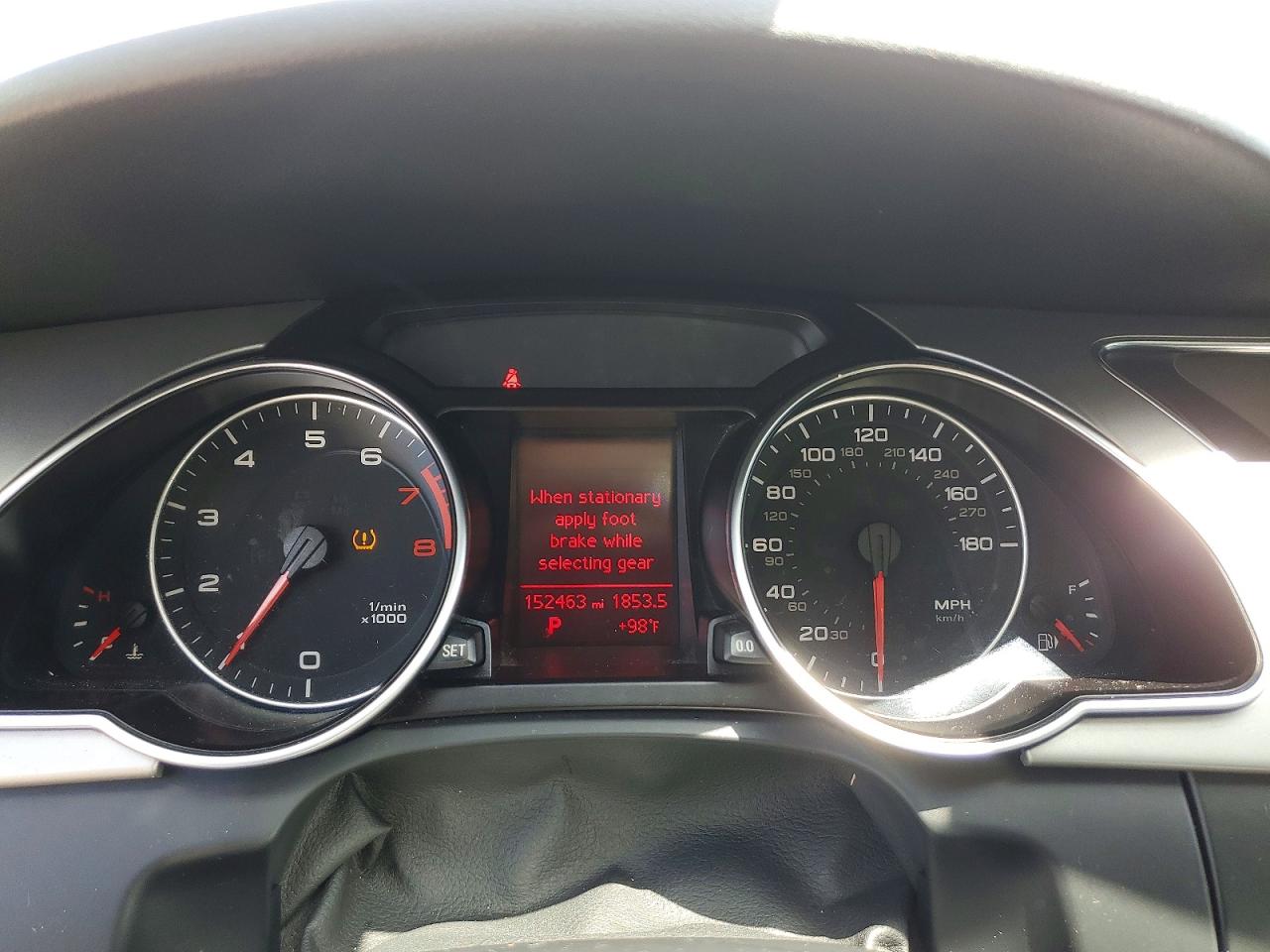 2010 Audi A5 Premium White vin: WAUCFAFR4AA053946