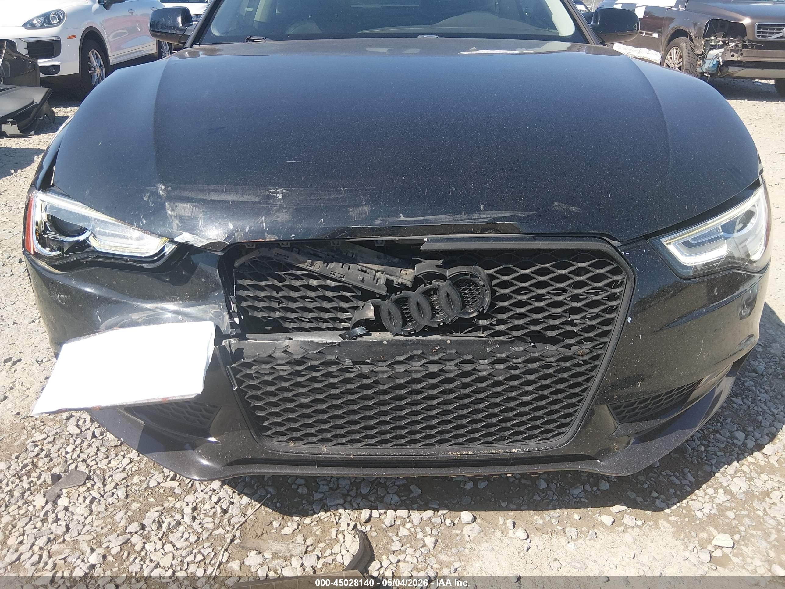 2013 Audi A5 2.0t Premium Черный vin: WAUCFAFR4DA035497