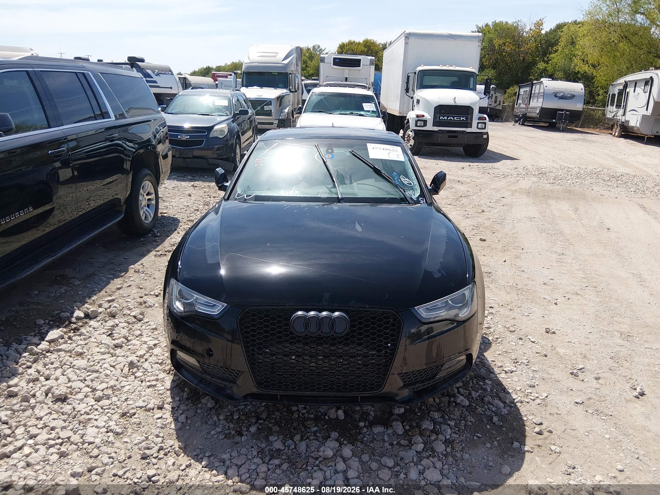 2013 Audi A5 2.0t Premium Black vin: WAUCFAFR4DA069147