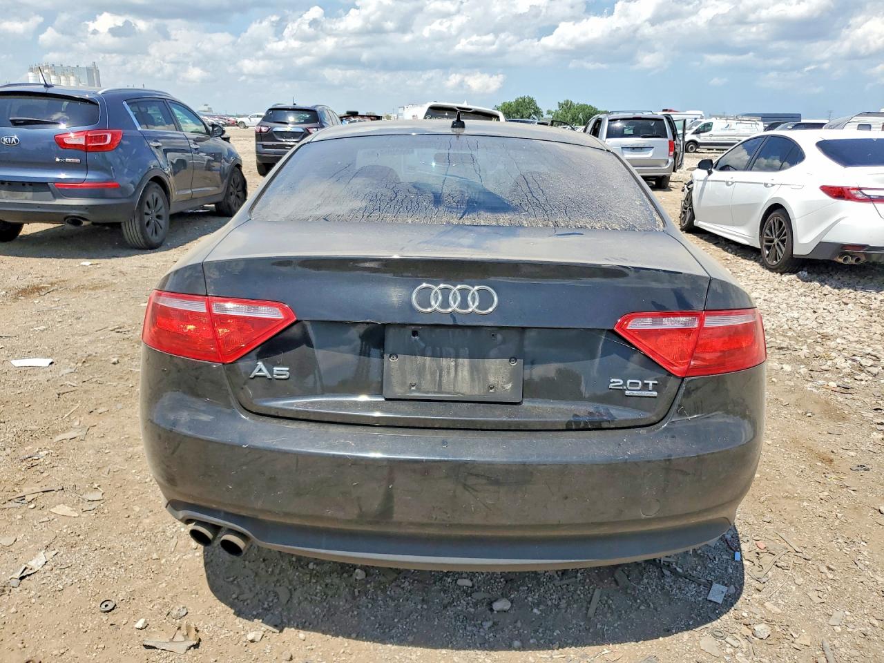 2011 Audi A5 Premium Черный vin: WAUCFAFR5BA041175