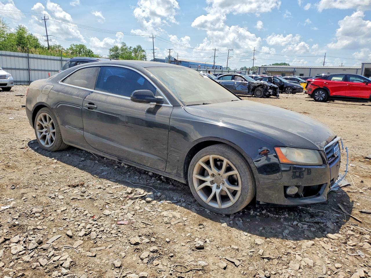 2011 Audi A5 Premium Черный vin: WAUCFAFR5BA041175
