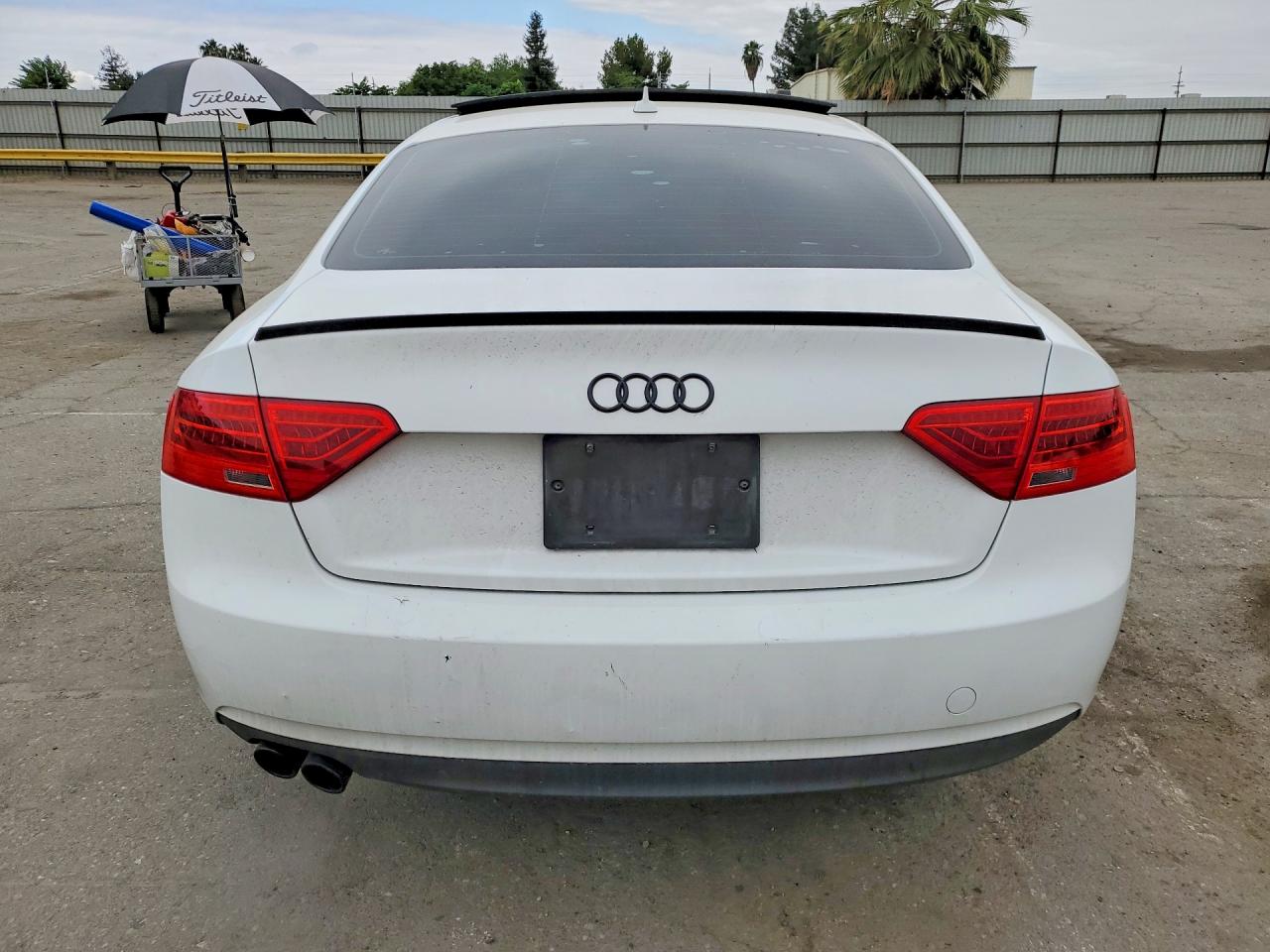 2014 Audi A5 Premium White vin: WAUCFAFR5EA021528