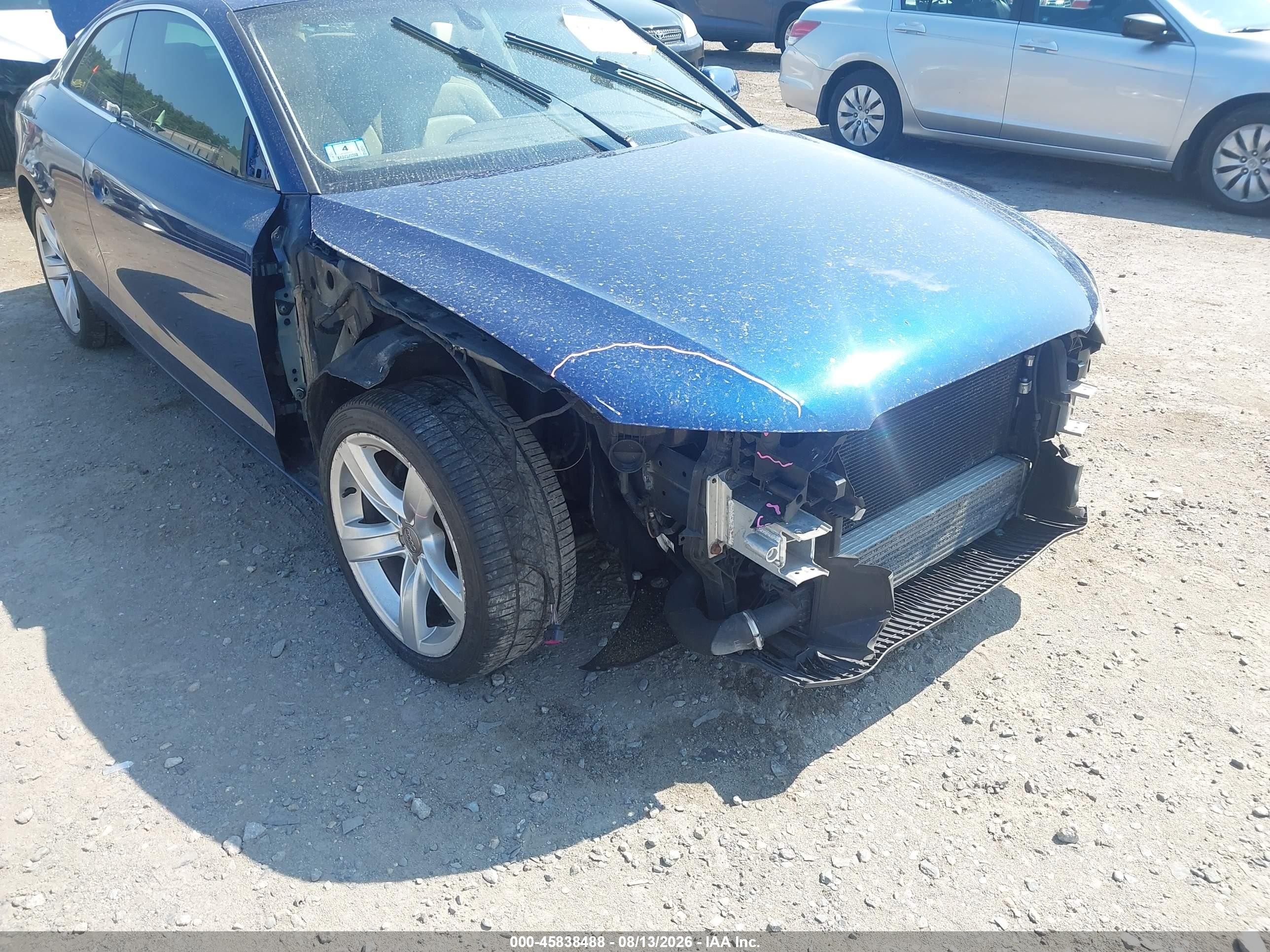 2014 Audi A5 2.0t Premium Blue vin: WAUCFAFR7EA009865