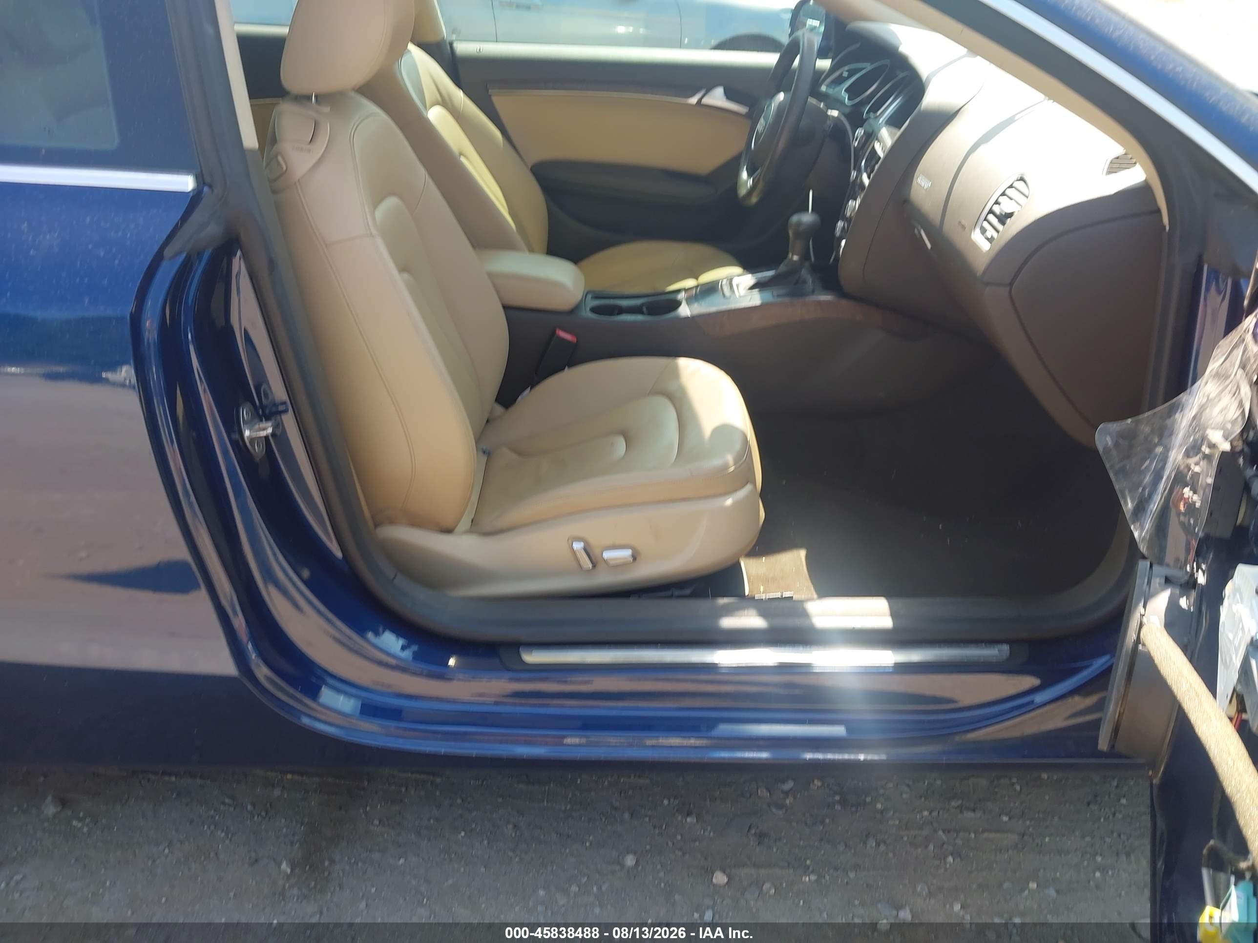 2014 Audi A5 2.0t Premium Blue vin: WAUCFAFR7EA009865