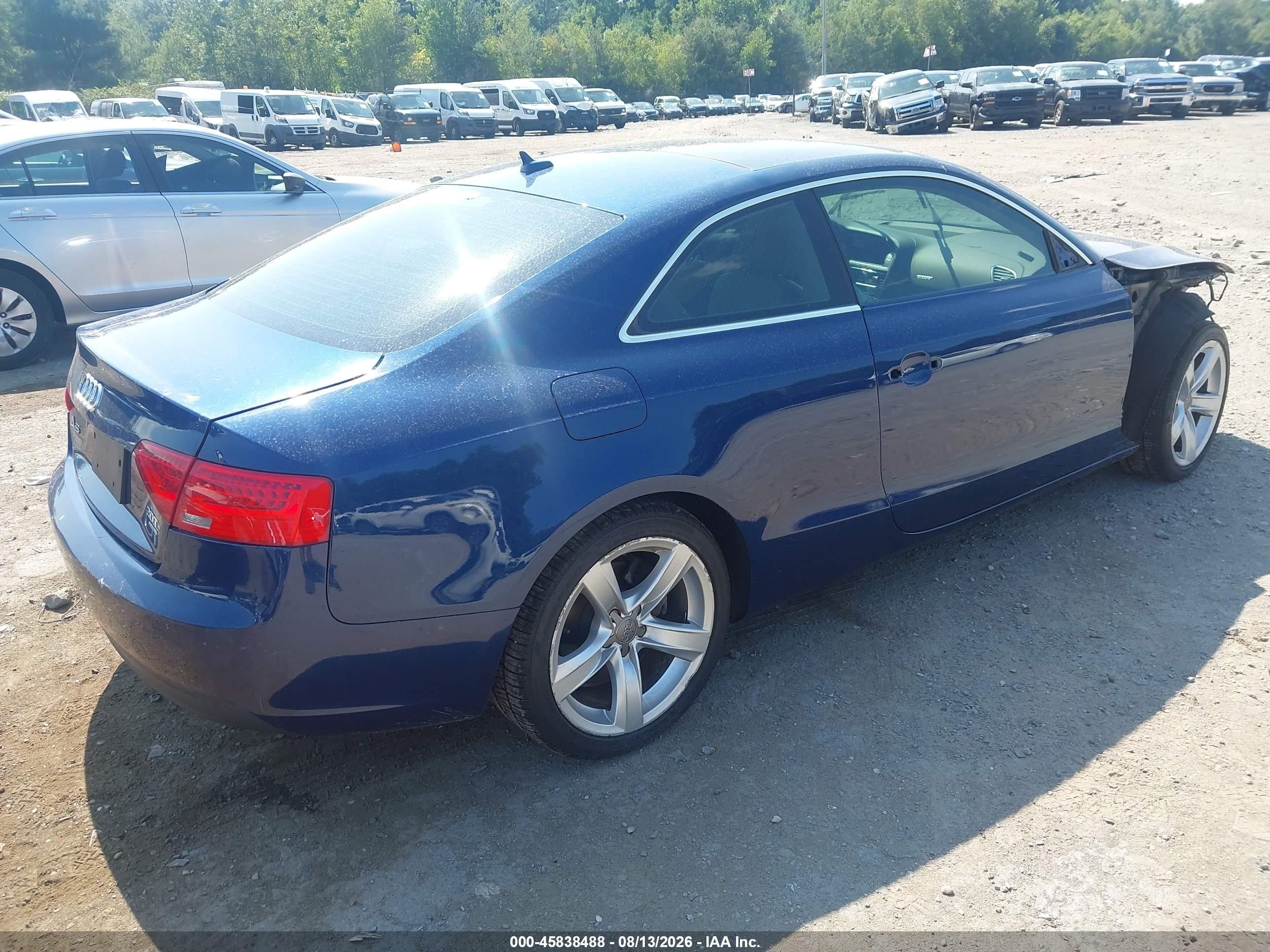 2014 Audi A5 2.0t Premium Blue vin: WAUCFAFR7EA009865