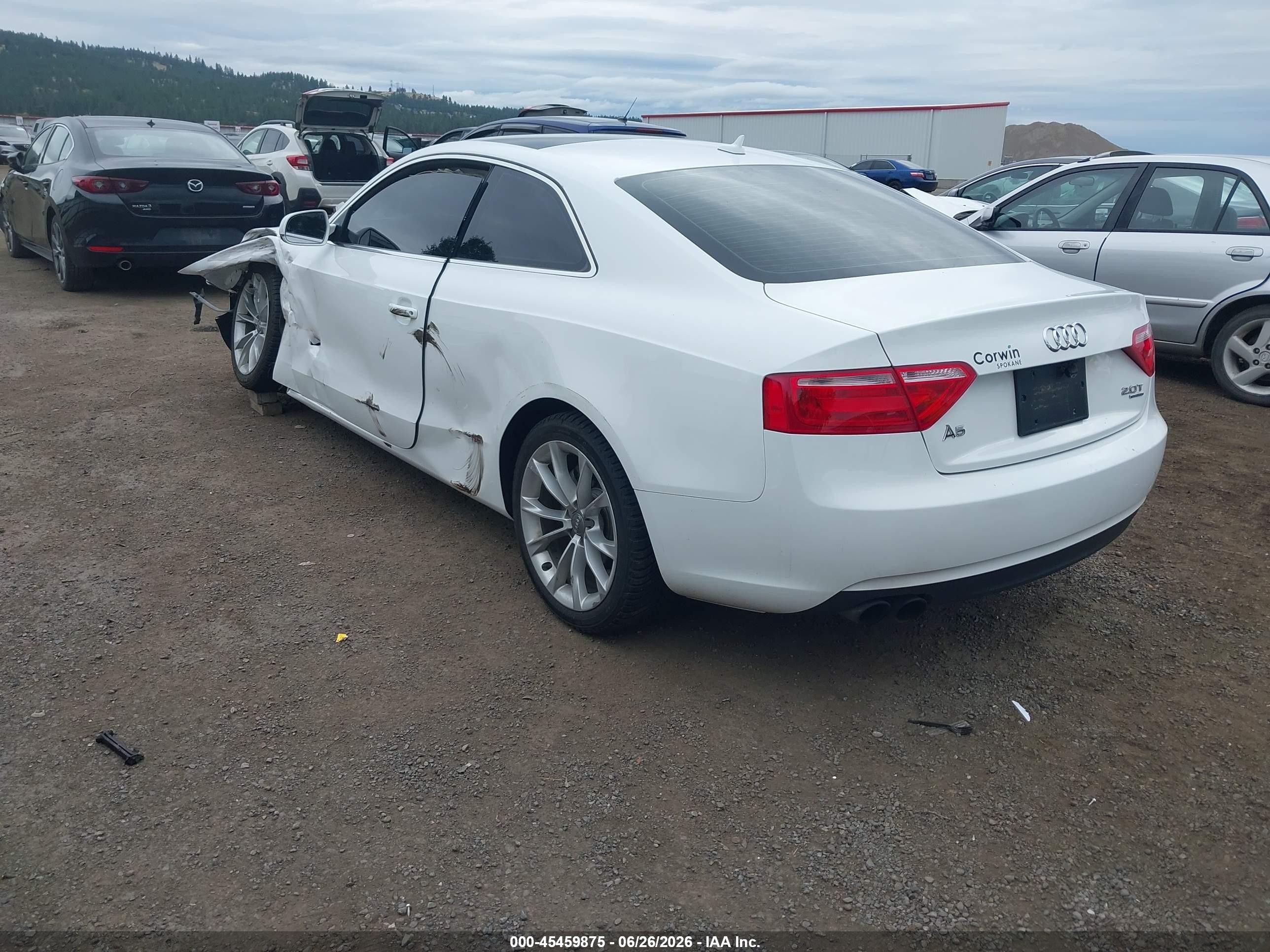 2014 Audi A5 2.0t Premium White vin: WAUCFAFR7EA053901
