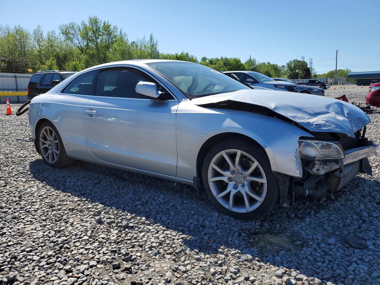 2010 Audi A5 Premium Silver vin: WAUCFAFR8AA046630