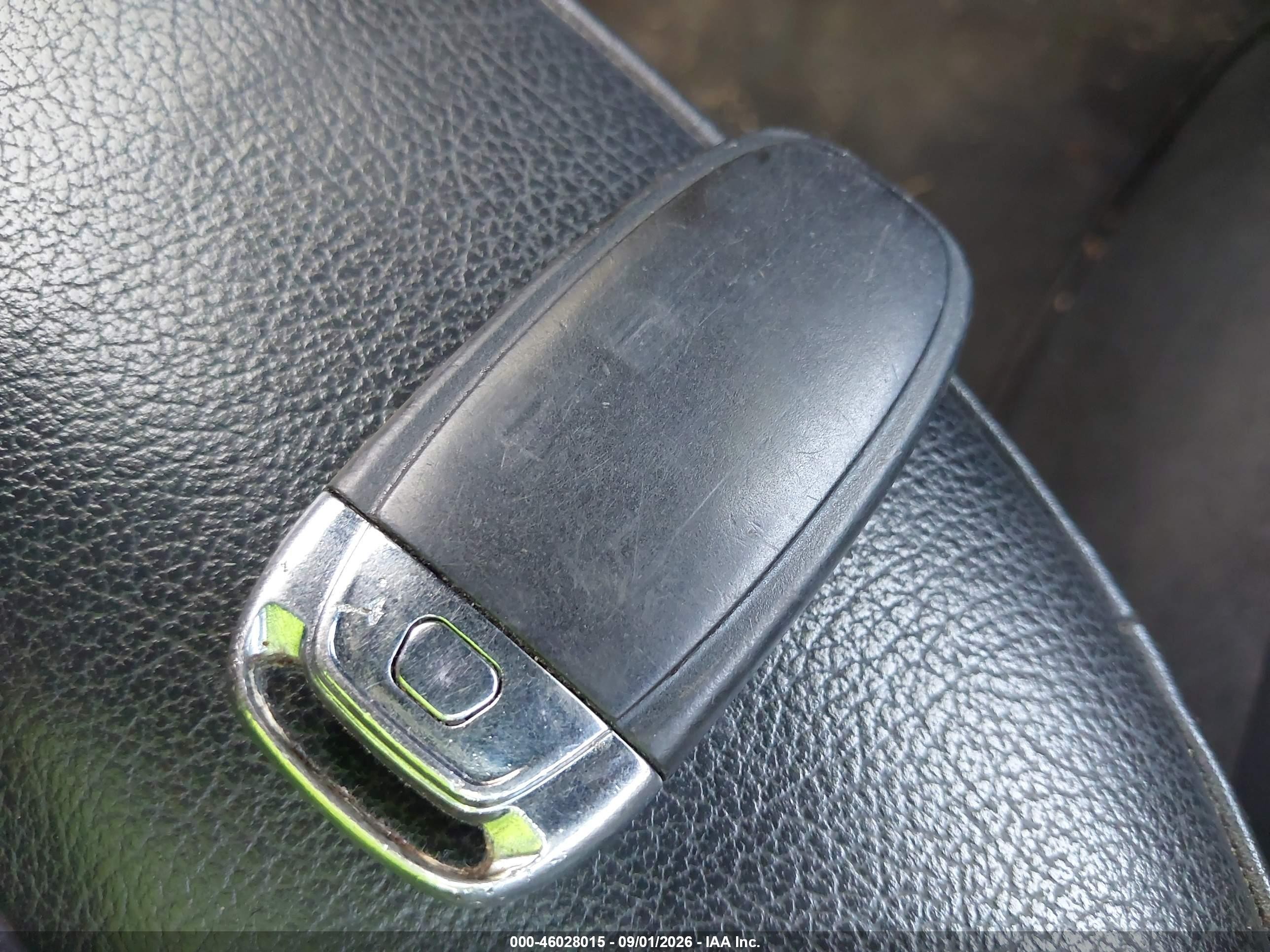 2013 Audi A5 2.0t Premium Серый vin: WAUCFAFR8DA042758