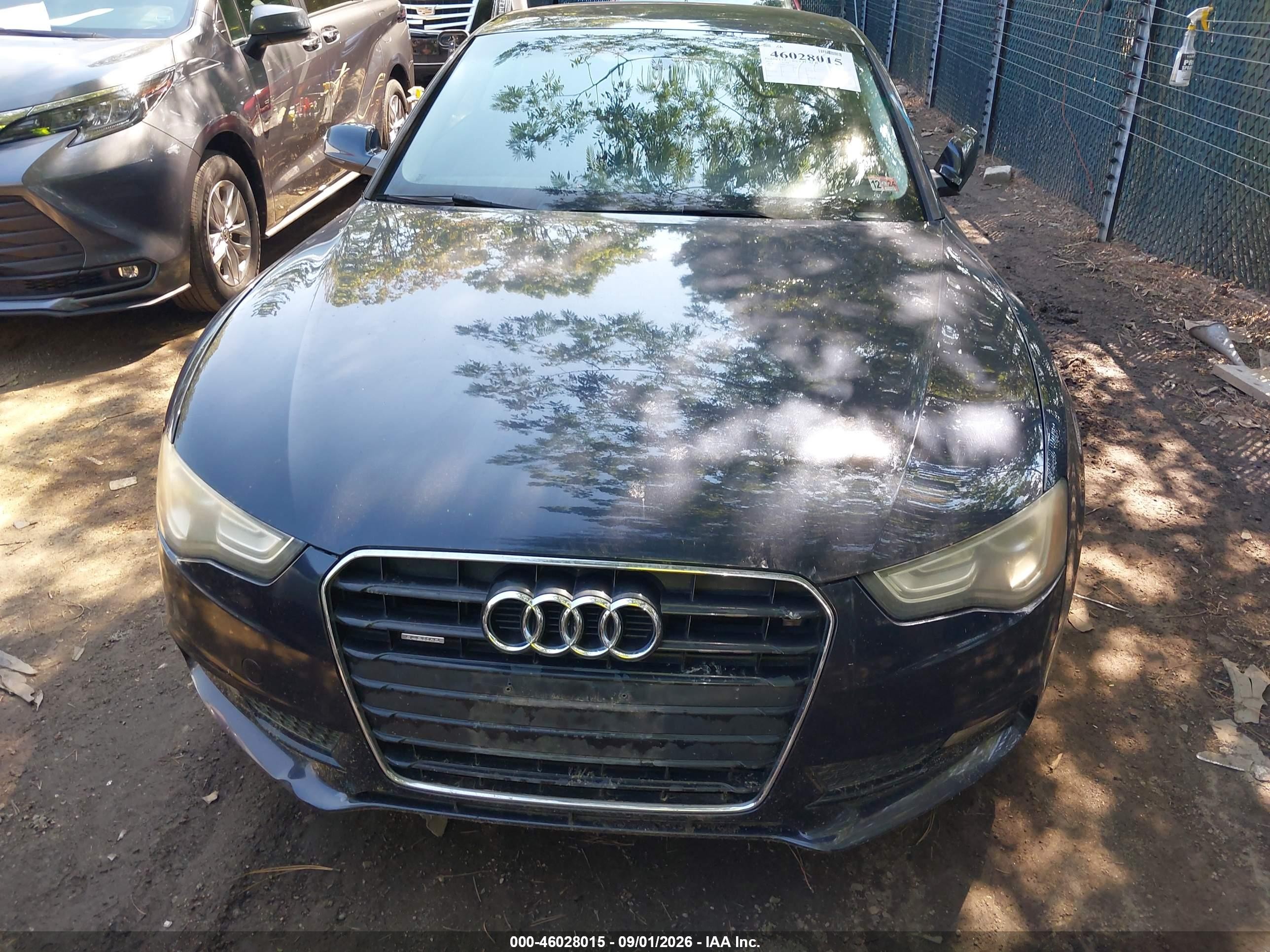 2013 Audi A5 2.0t Premium Серый vin: WAUCFAFR8DA042758