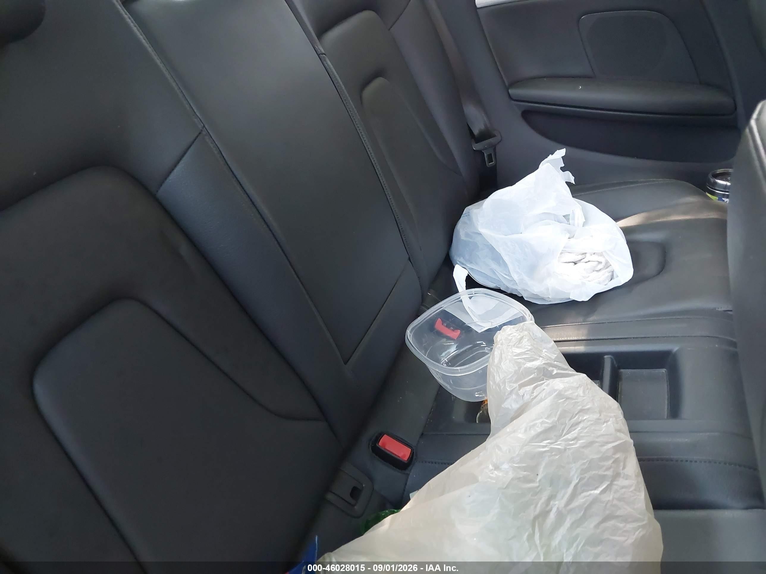2013 Audi A5 2.0t Premium Серый vin: WAUCFAFR8DA042758