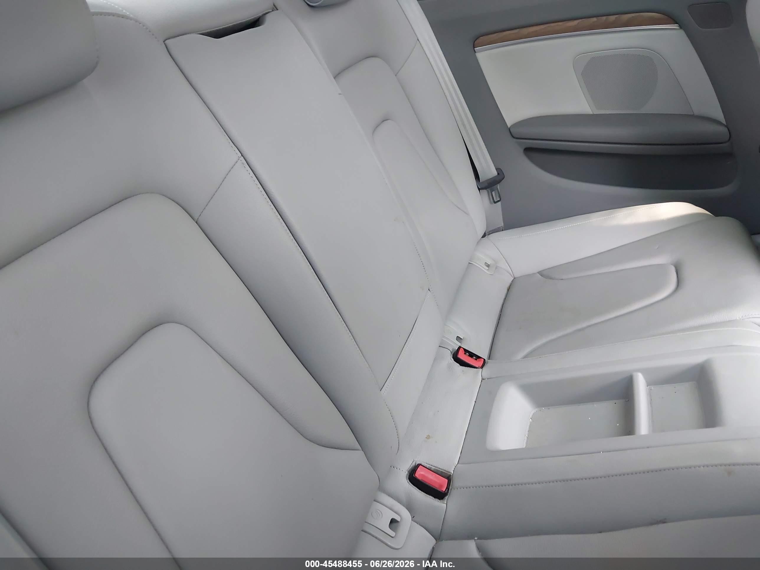 2014 Audi A5 2.0t Premium Dark Blue vin: WAUCFAFR8EA043443