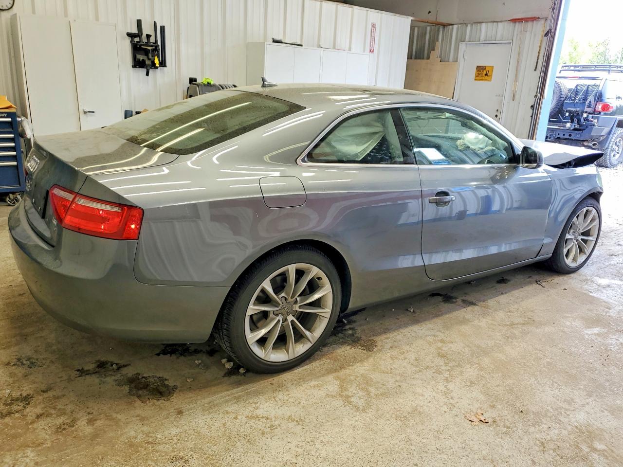 2014 Audi A5 Premium Gray vin: WAUCFAFR8EA050182