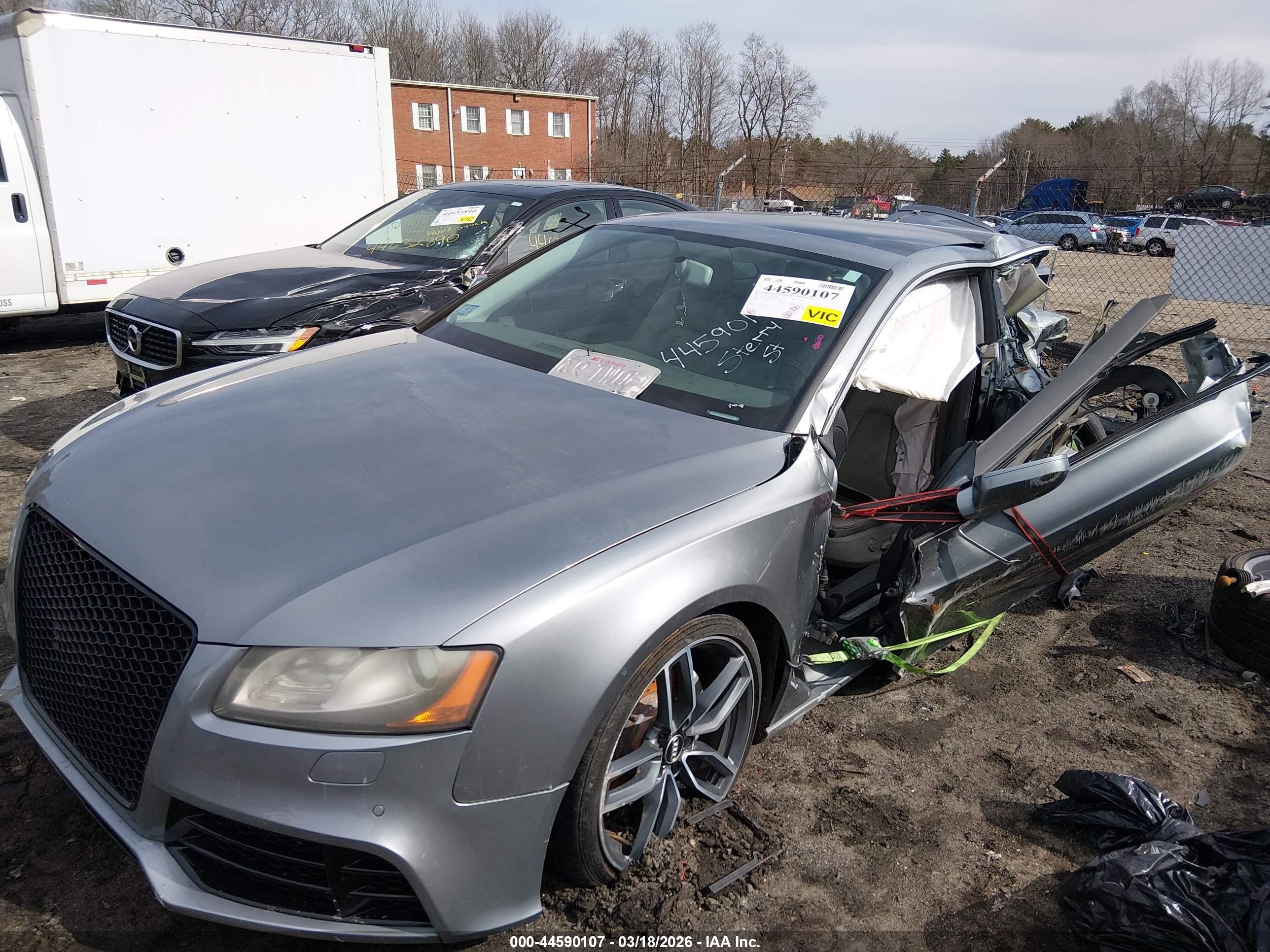 2011 Audi A5 2.0t Premium Gray vin: WAUCFAFR9BA079542