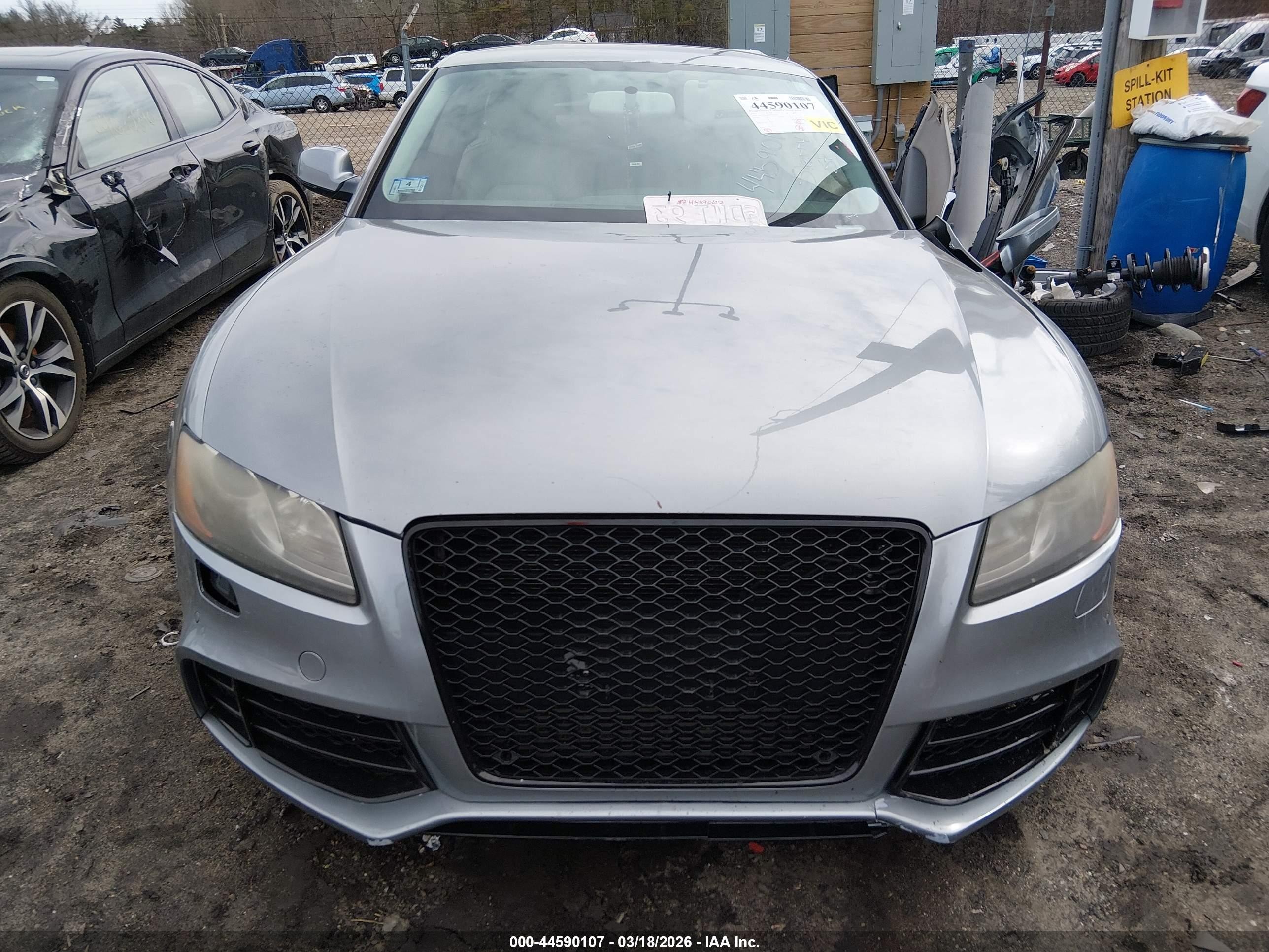 2011 Audi A5 2.0t Premium Gray vin: WAUCFAFR9BA079542