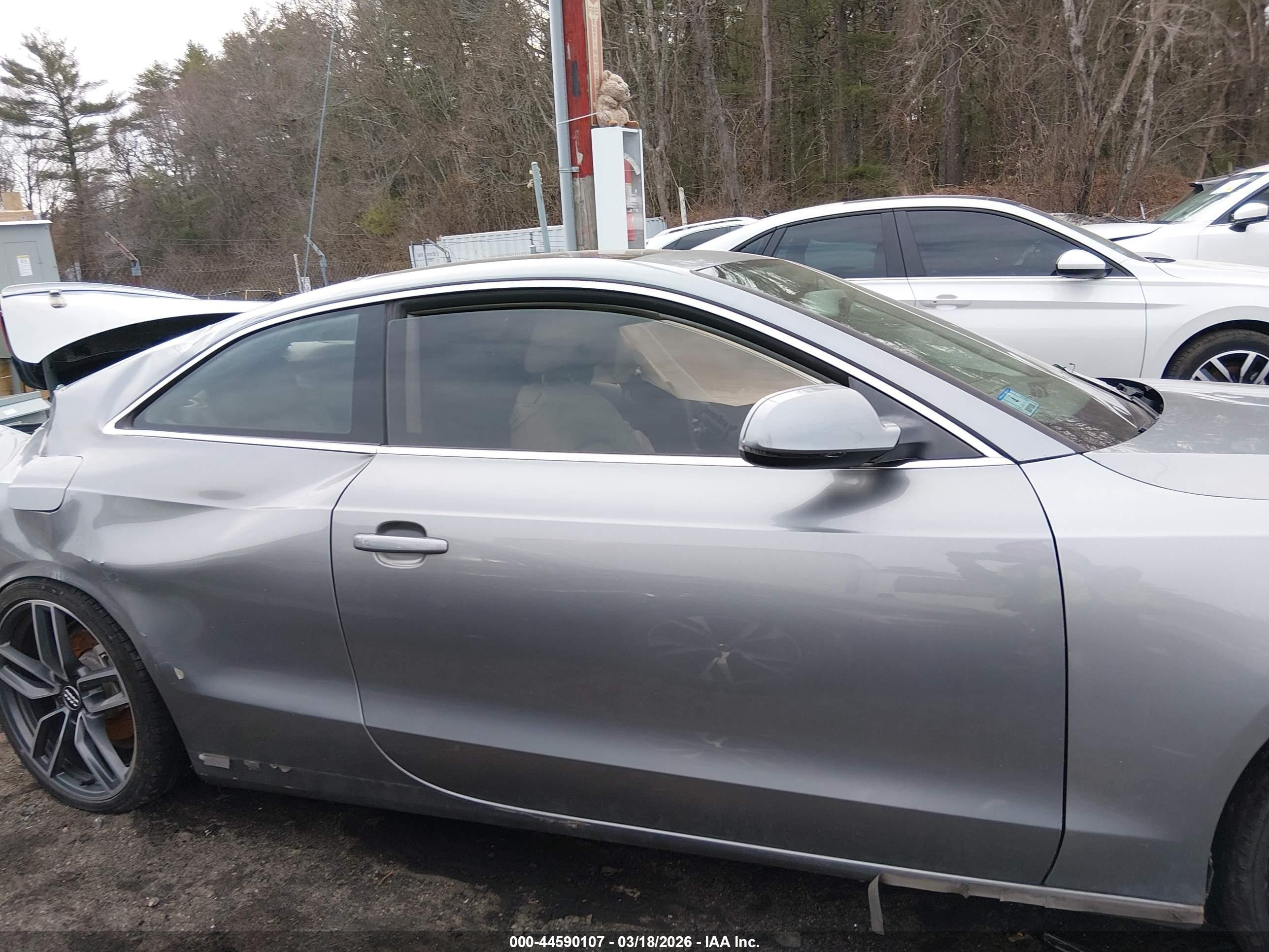 2011 Audi A5 2.0t Premium Gray vin: WAUCFAFR9BA079542