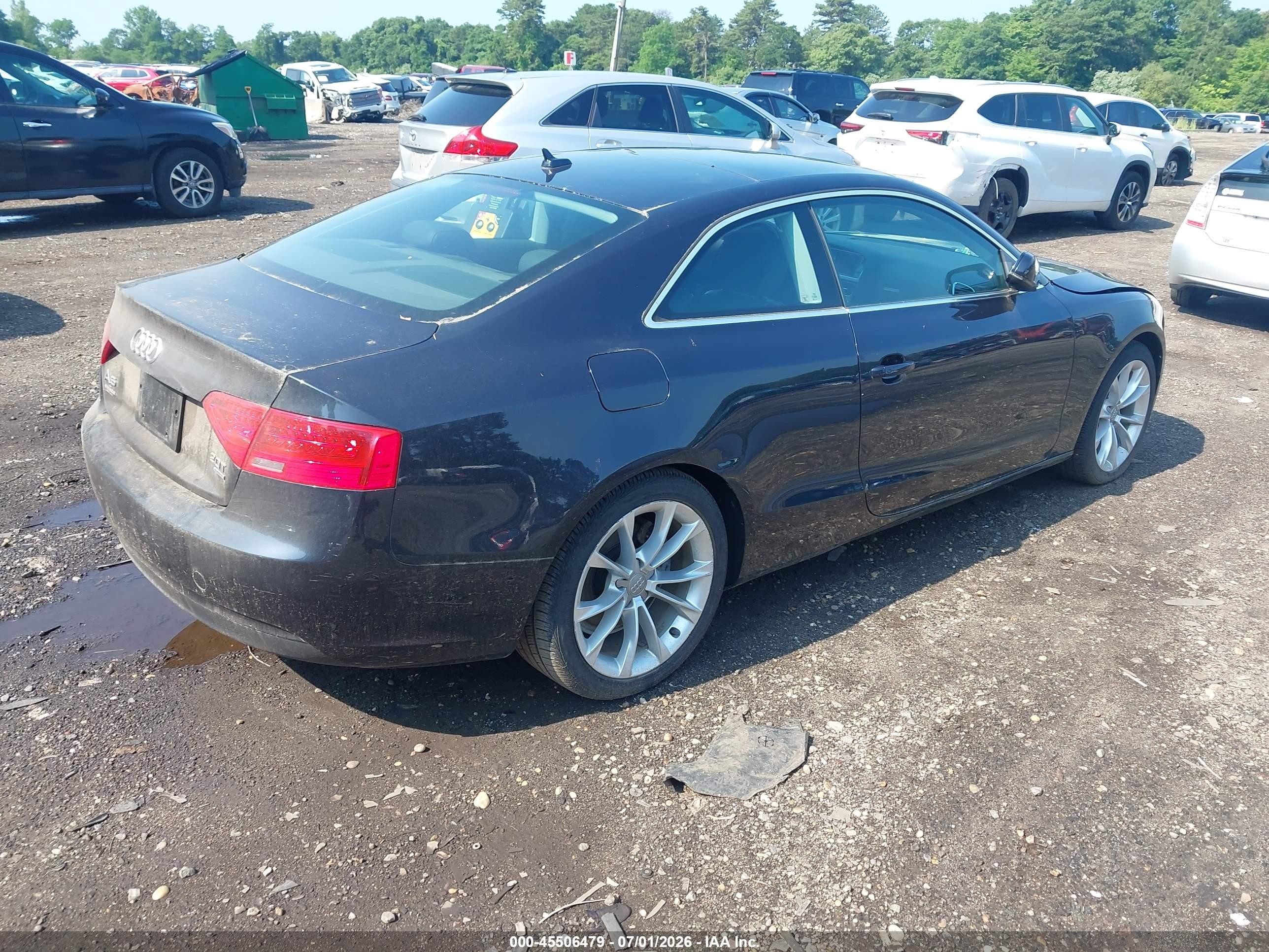 2013 Audi A5 2.0t Premium Blue vin: WAUCFAFR9DA007307